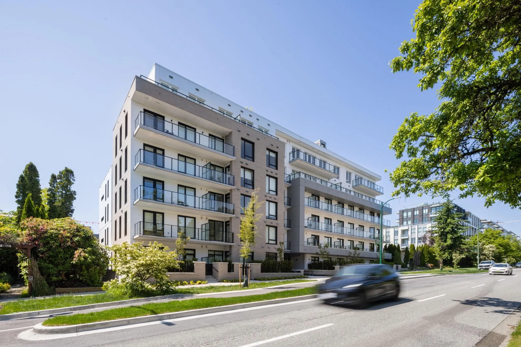 6859 Cambie Street #101