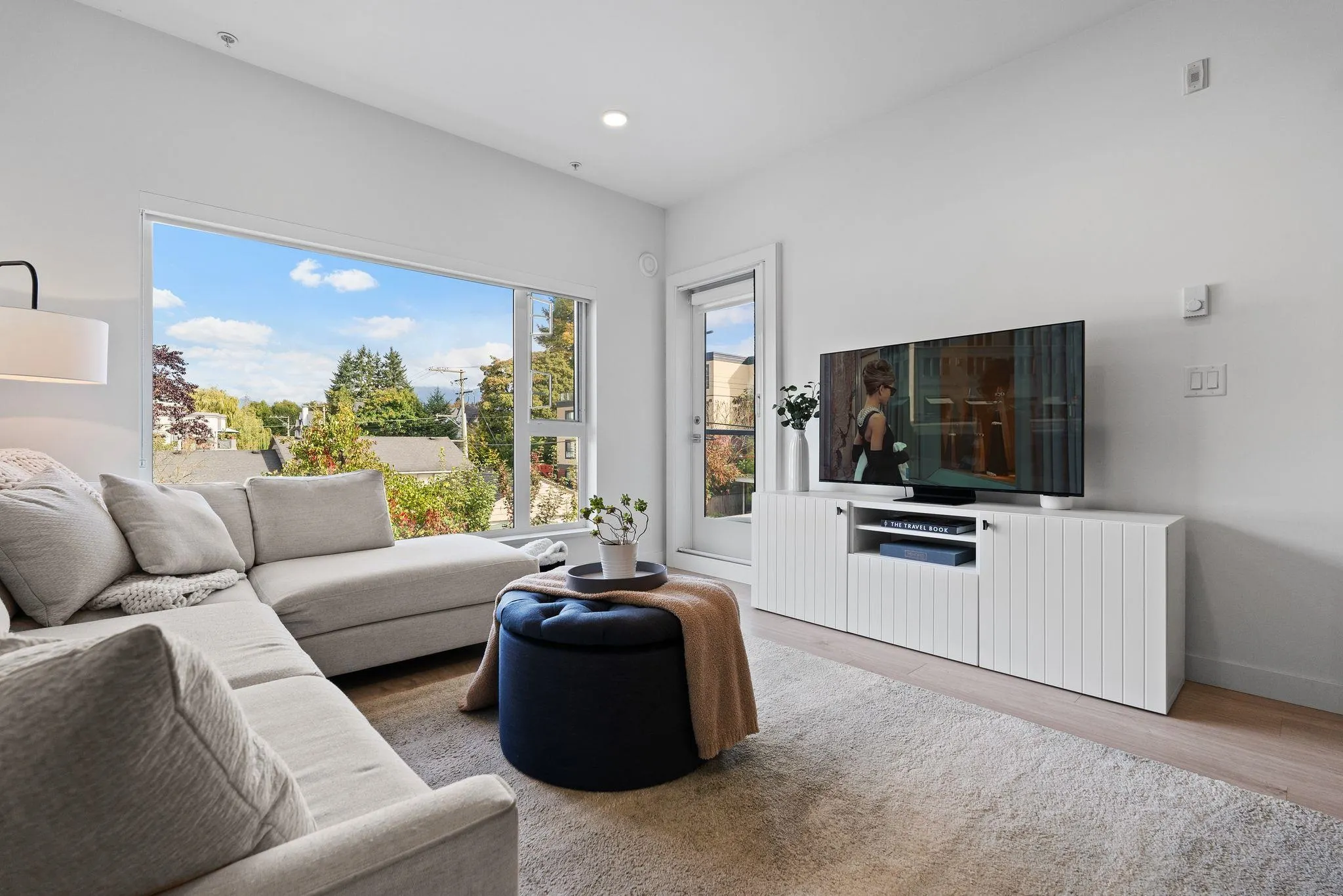 2345 Rindall Avenue #204