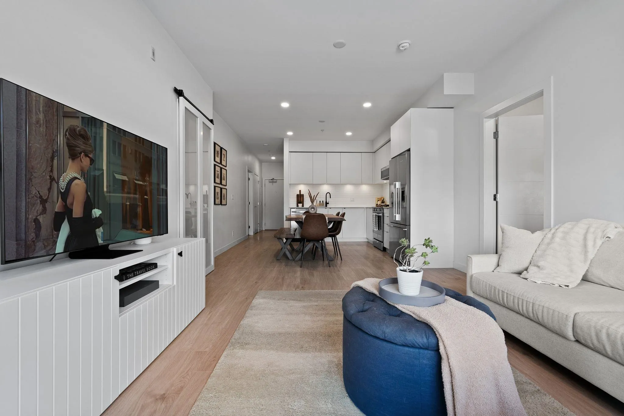 2345 Rindall Avenue #204