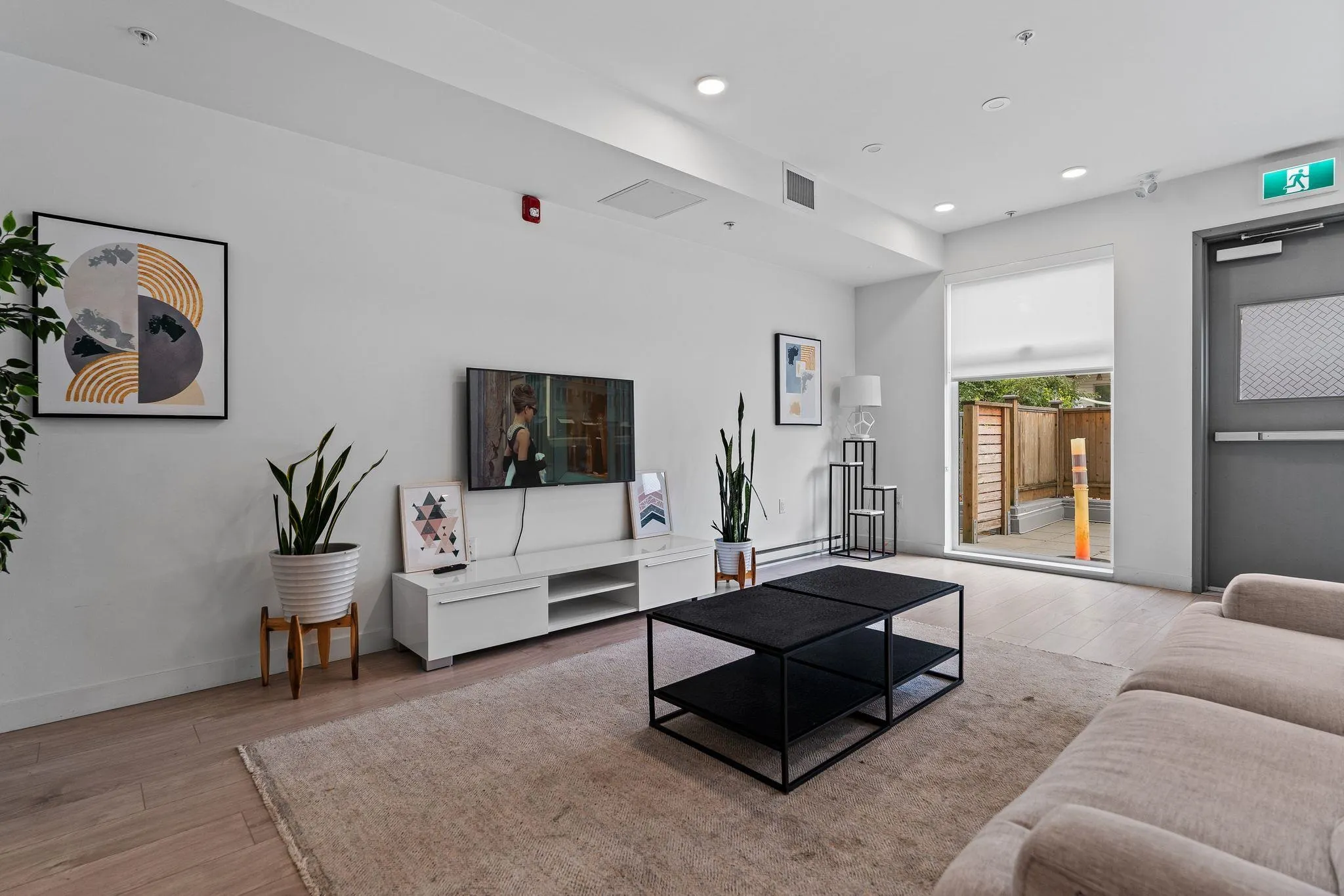 2345 Rindall Avenue #204