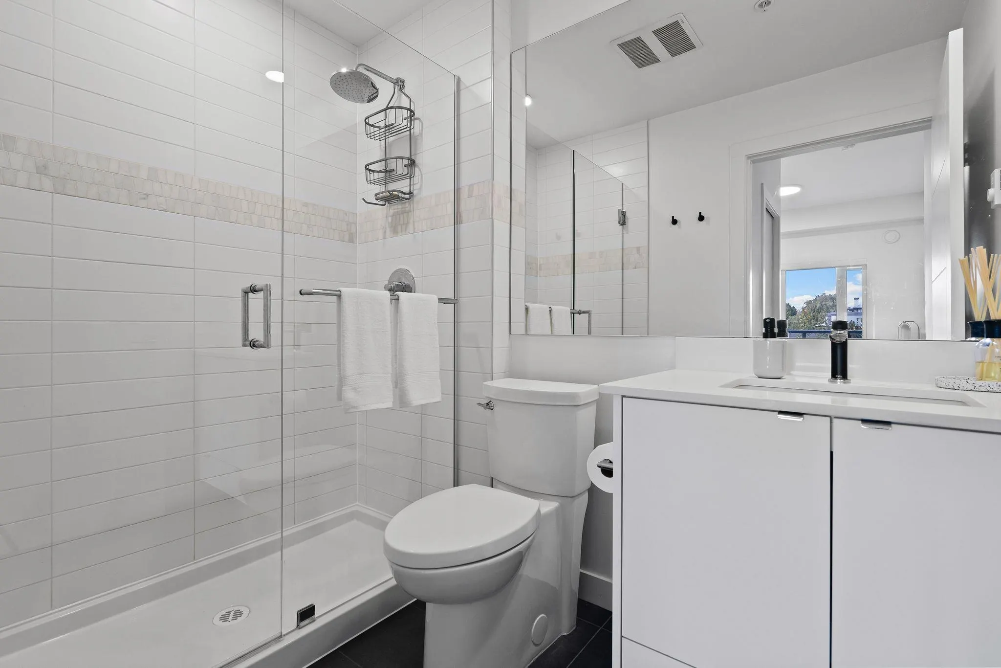 2345 Rindall Avenue #204