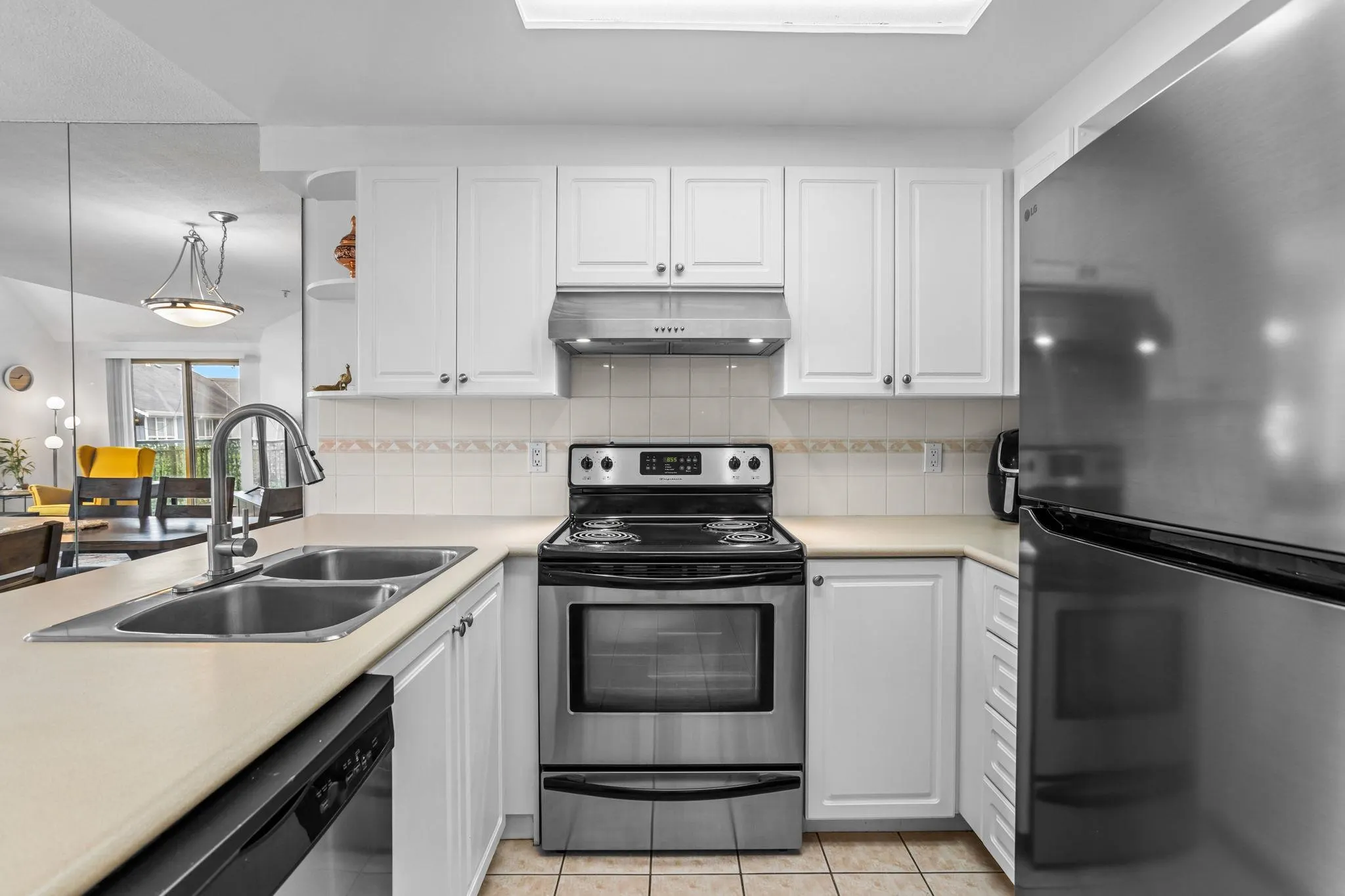 1650 Grant Avenue #304