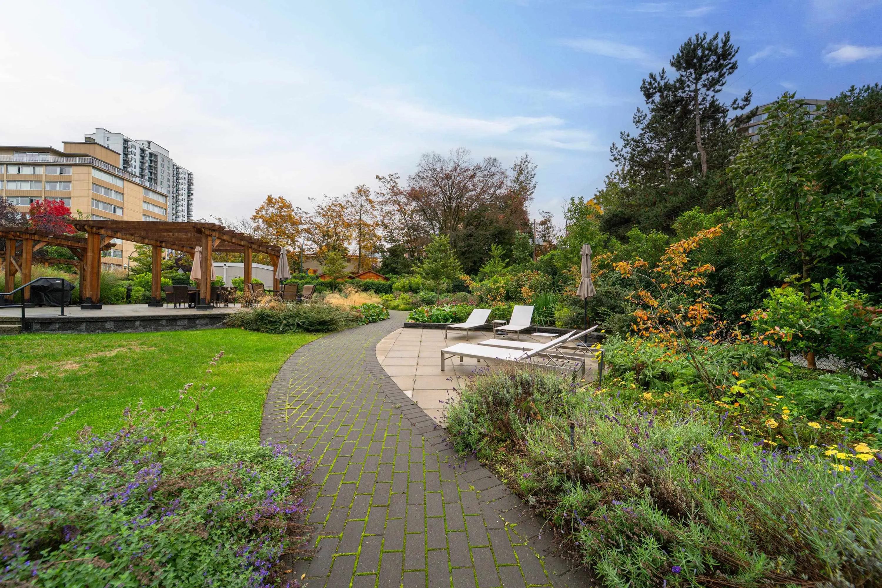 1740 Comox Street #206