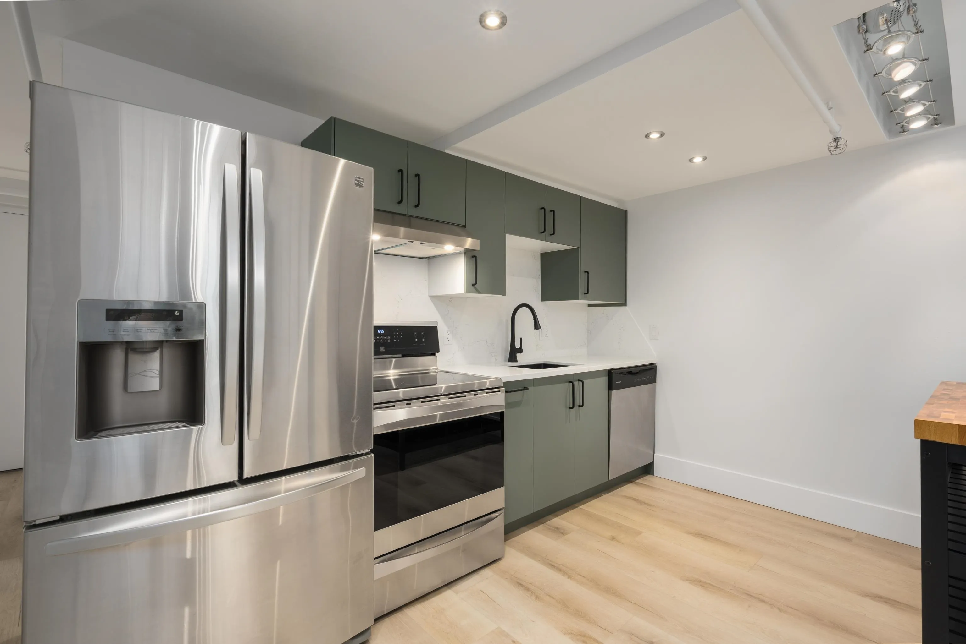336 E 1st Avenue #315