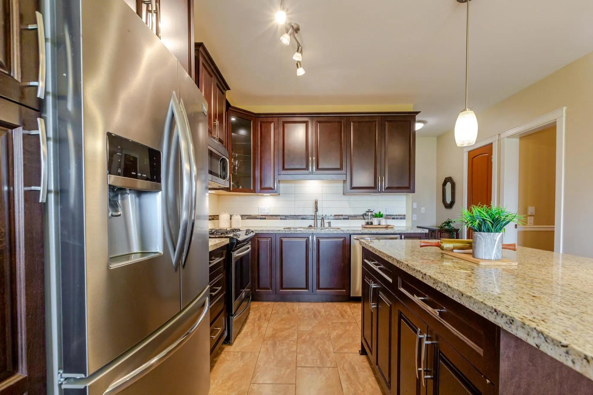 8157 207 Street #506