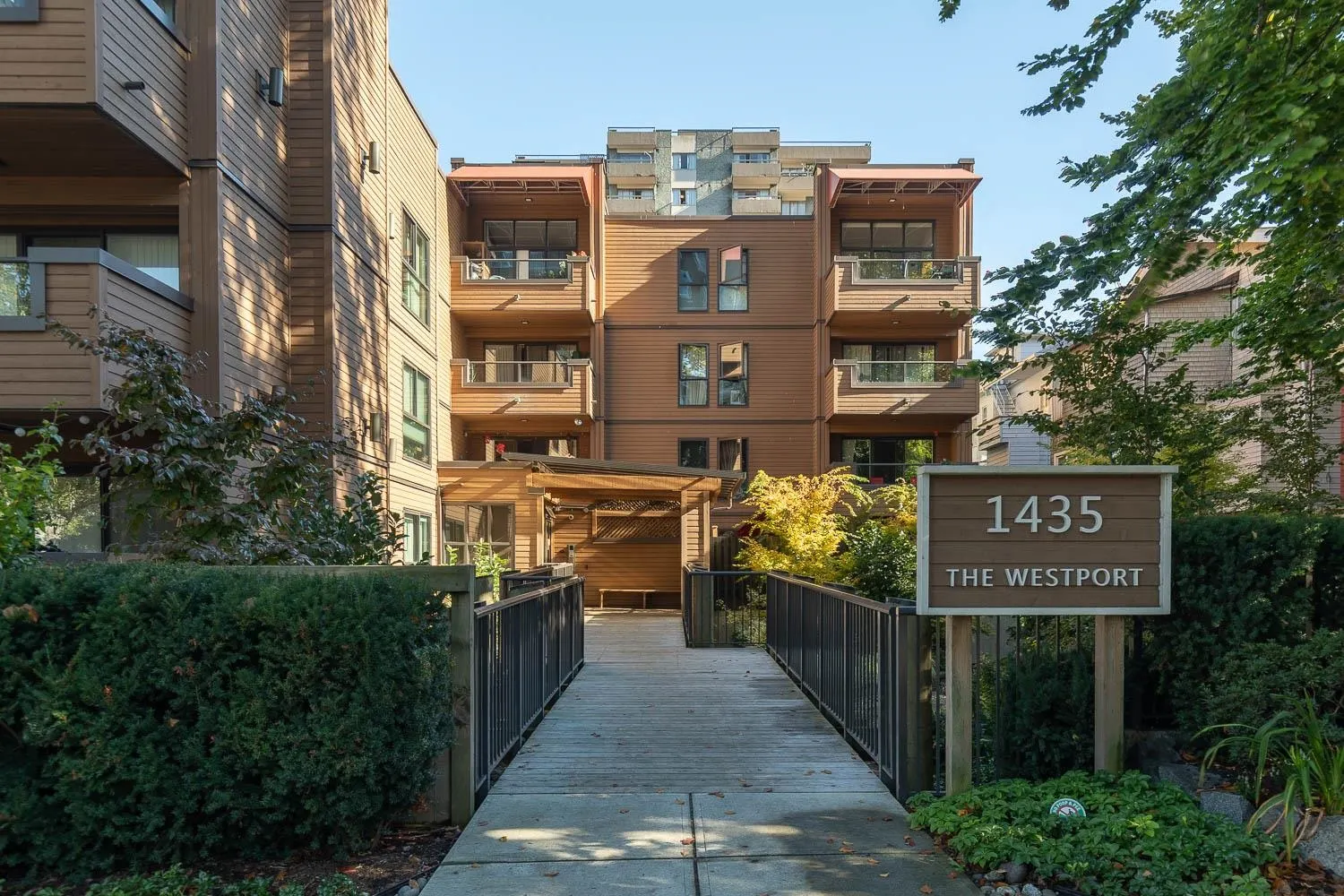 1435 Nelson Street #208