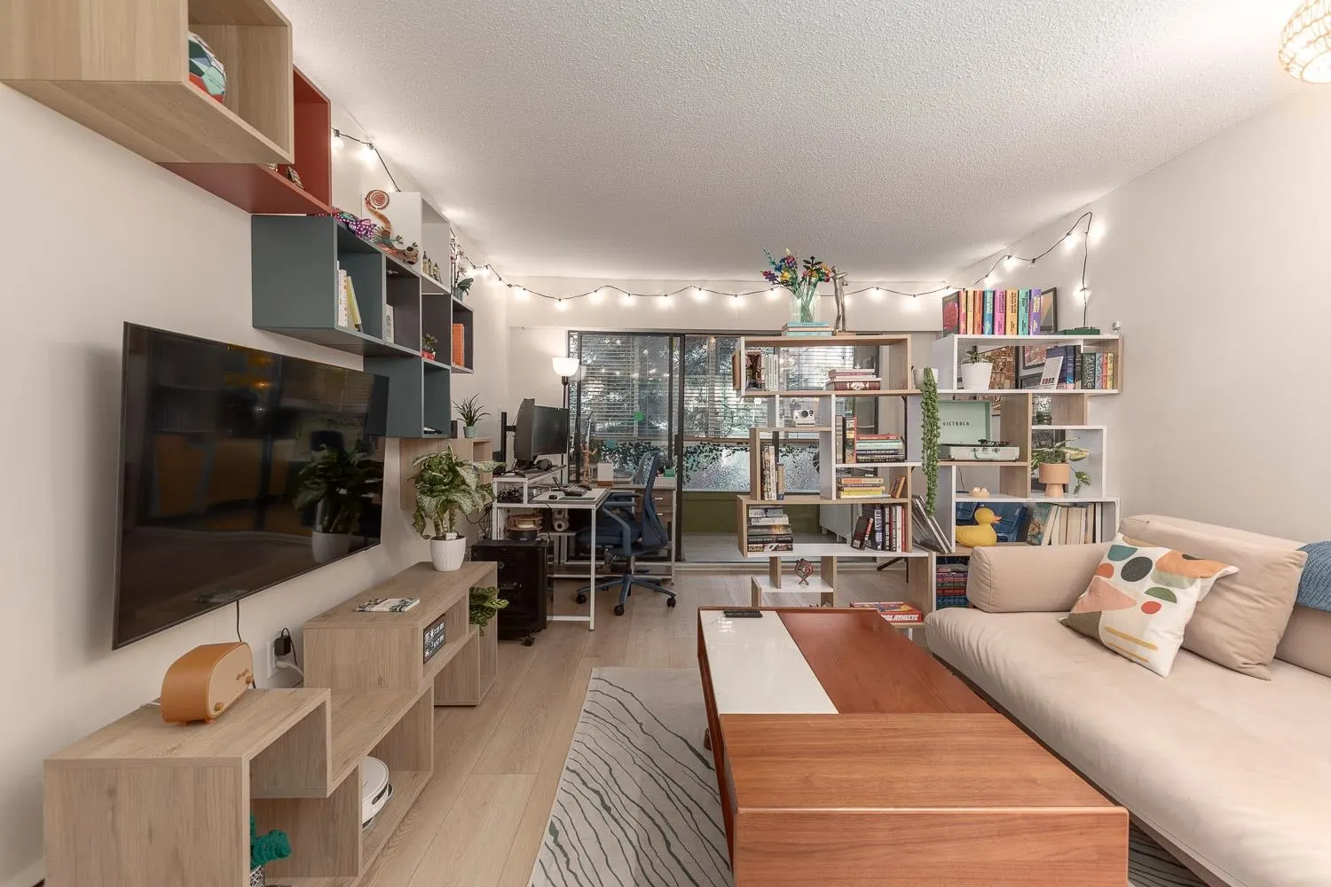 1435 Nelson Street #208