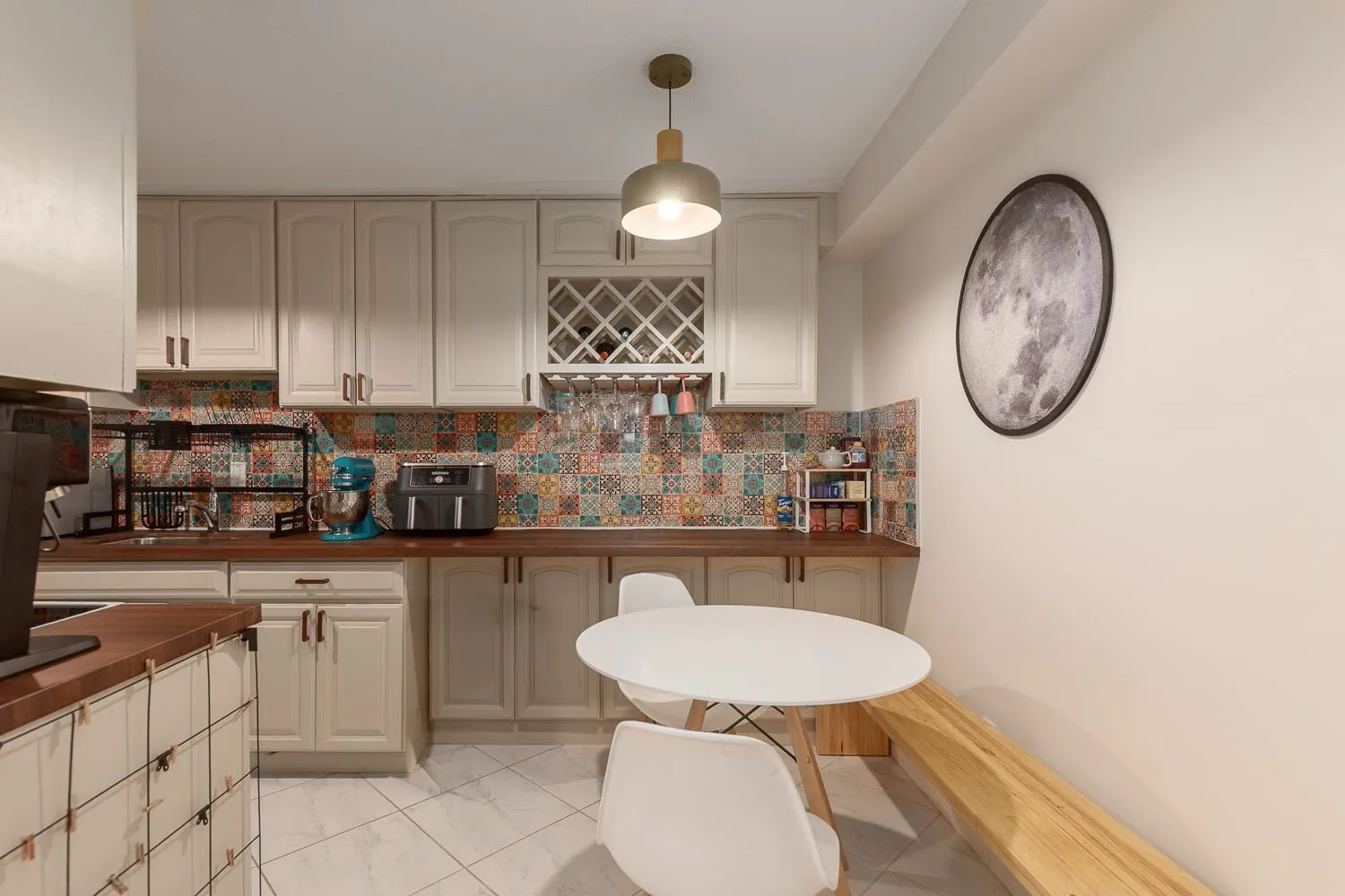 1435 Nelson Street #208