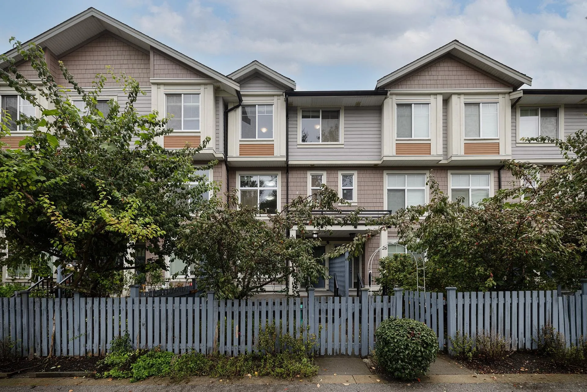 14660 105a Avenue #27