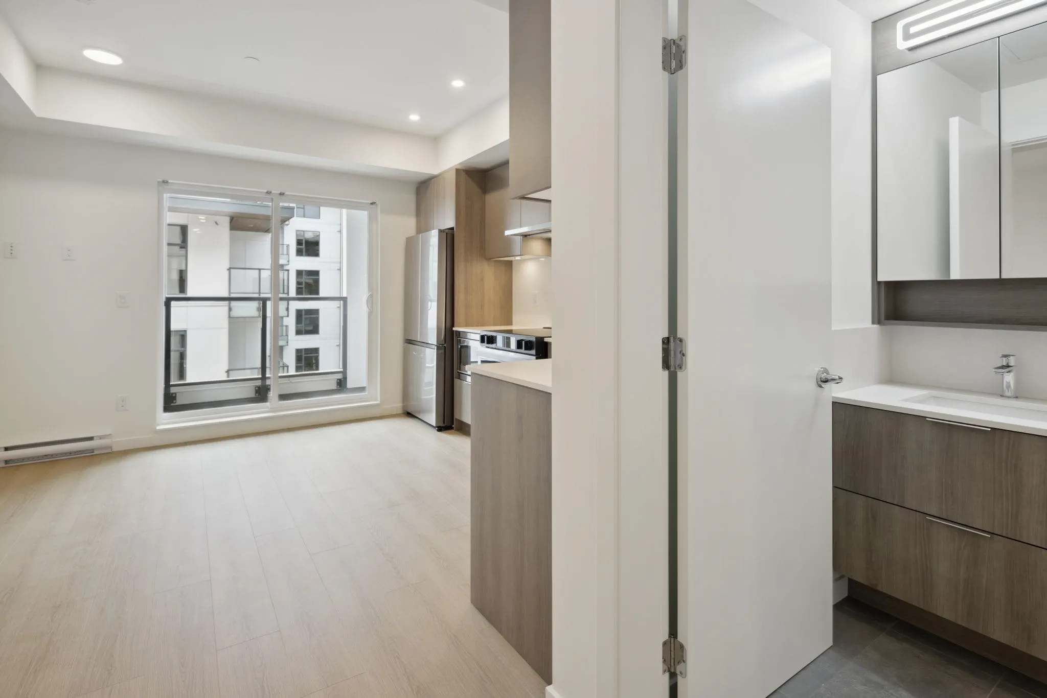 10829 140 Street #401