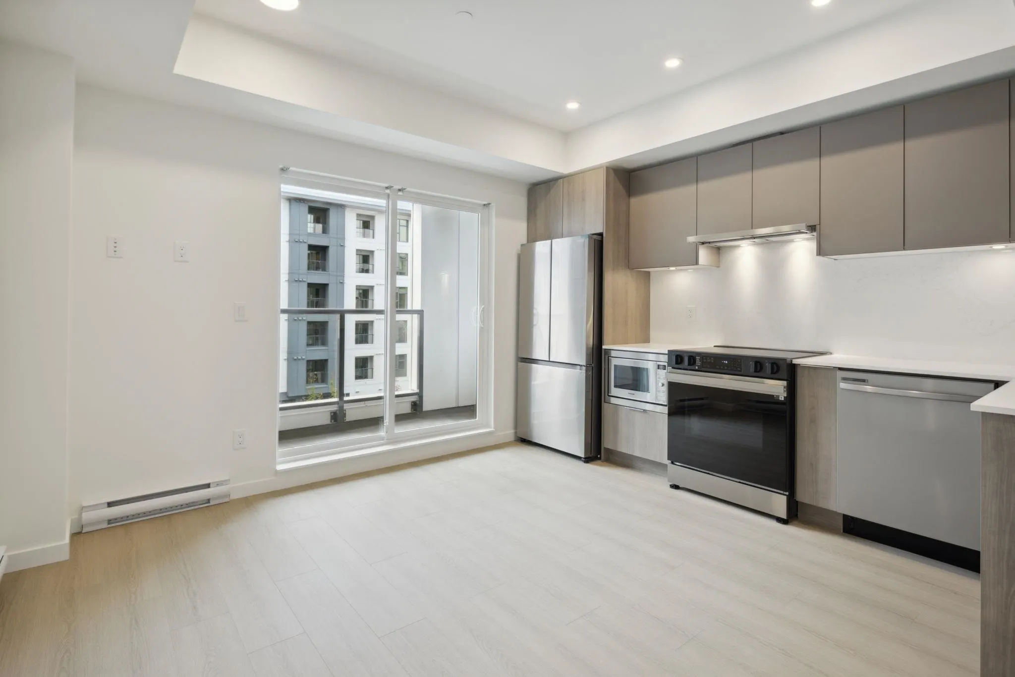 10829 140 Street #401