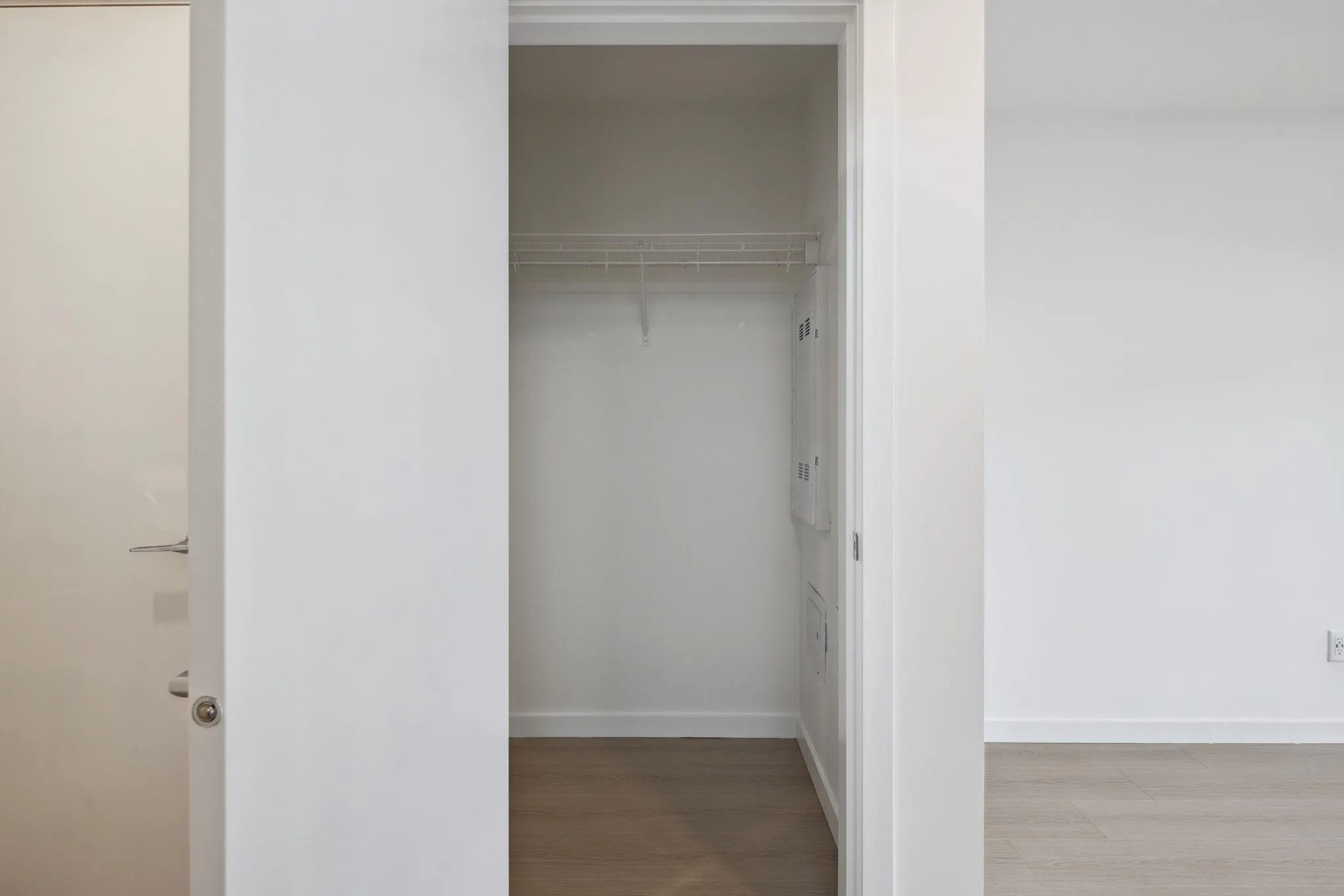 10829 140 Street #401