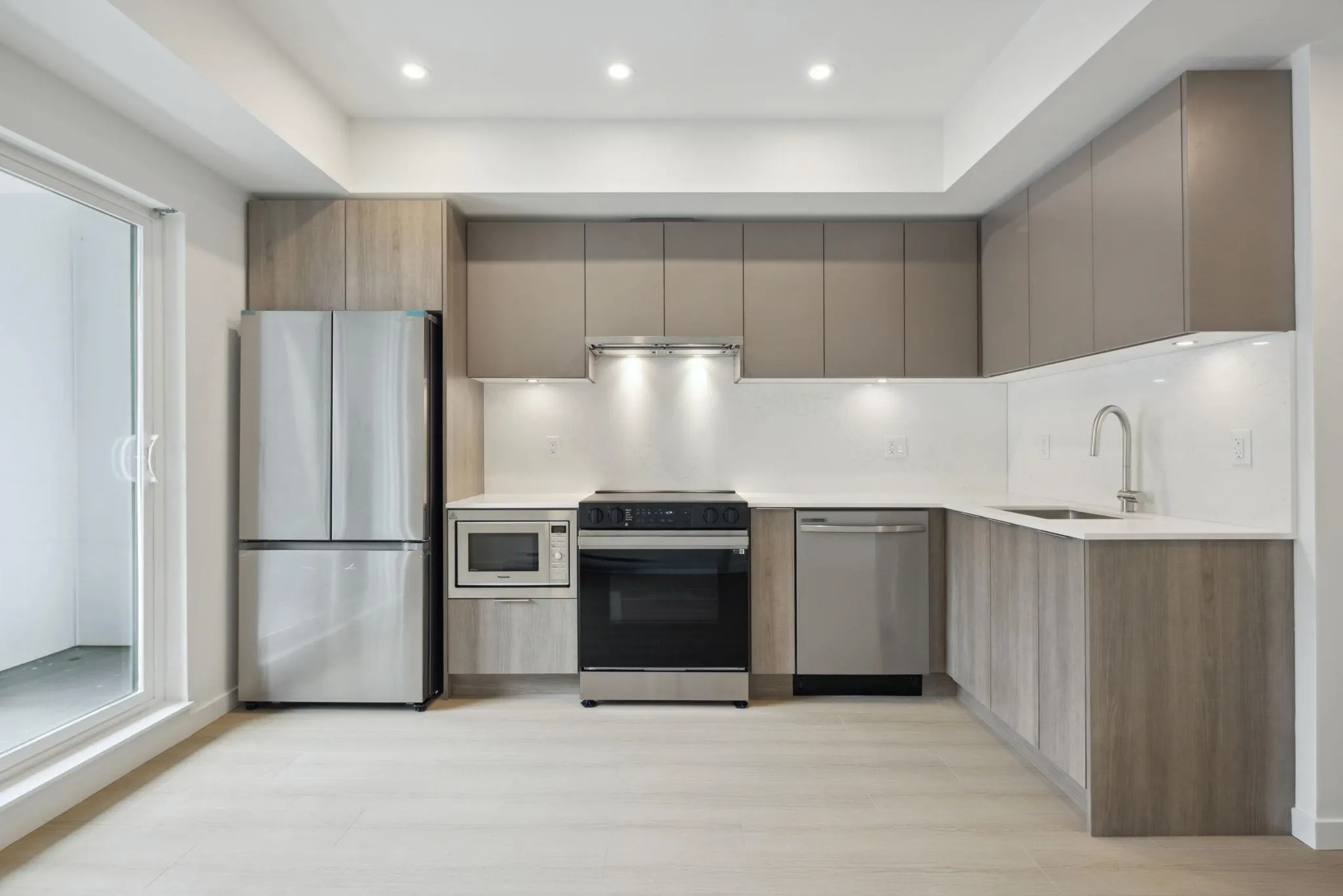 10829 140 Street #401