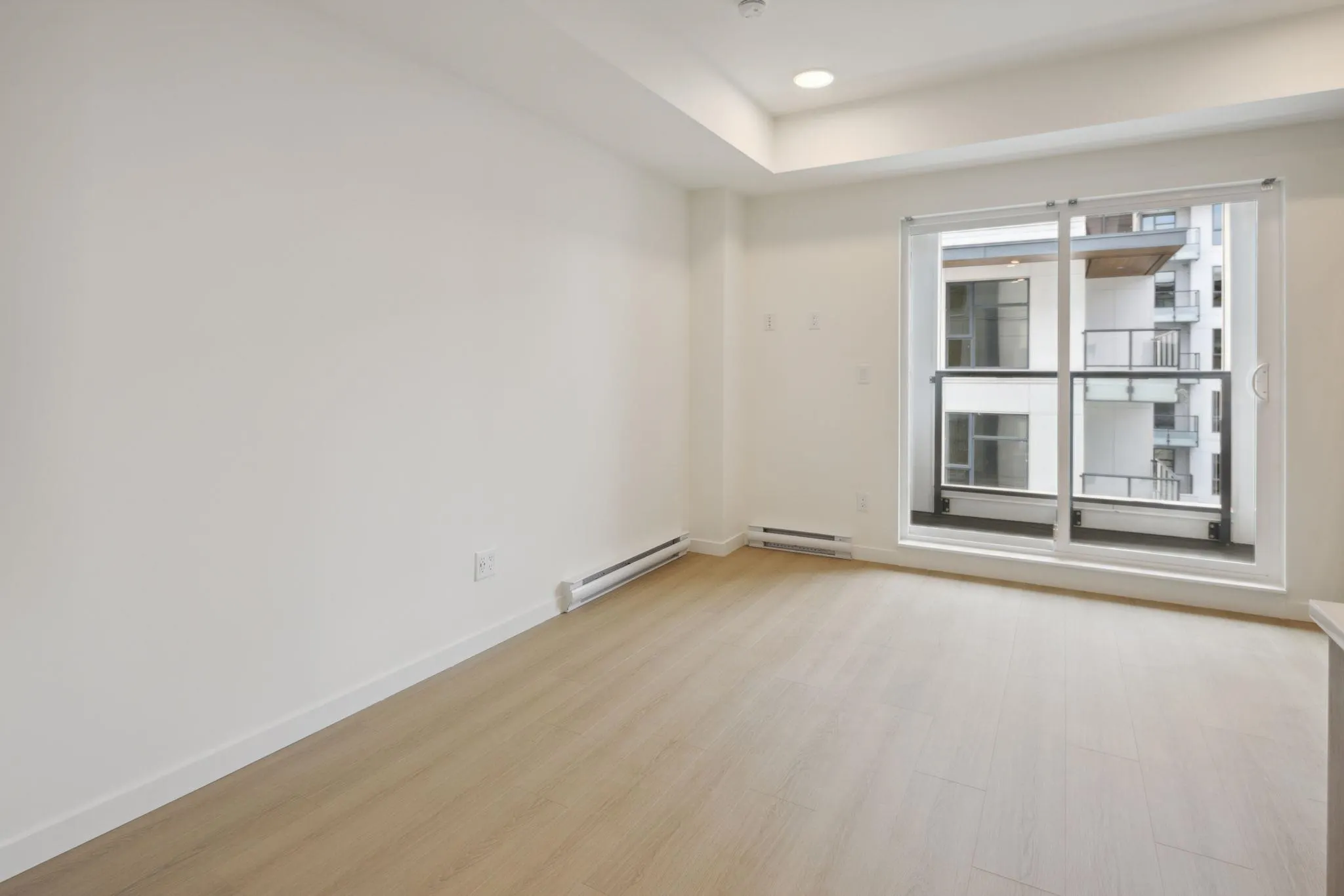 10829 140 Street #401