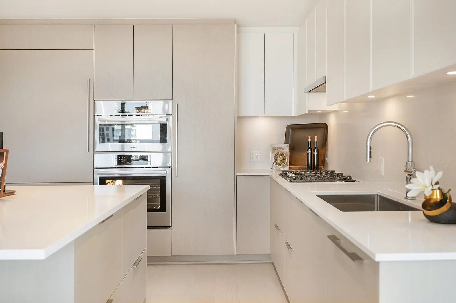 128 W 15th Street #402