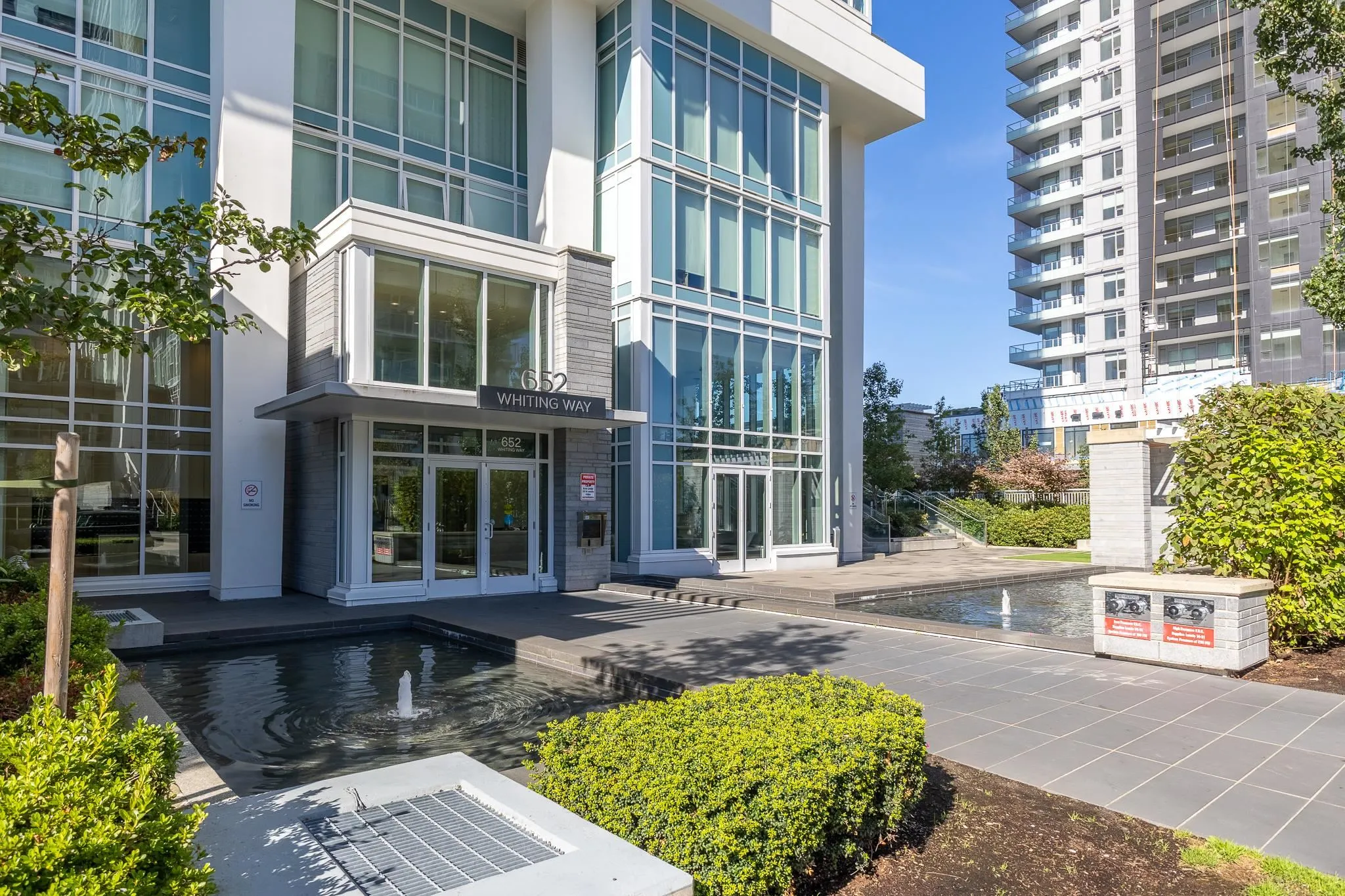 652 Whiting Way #101