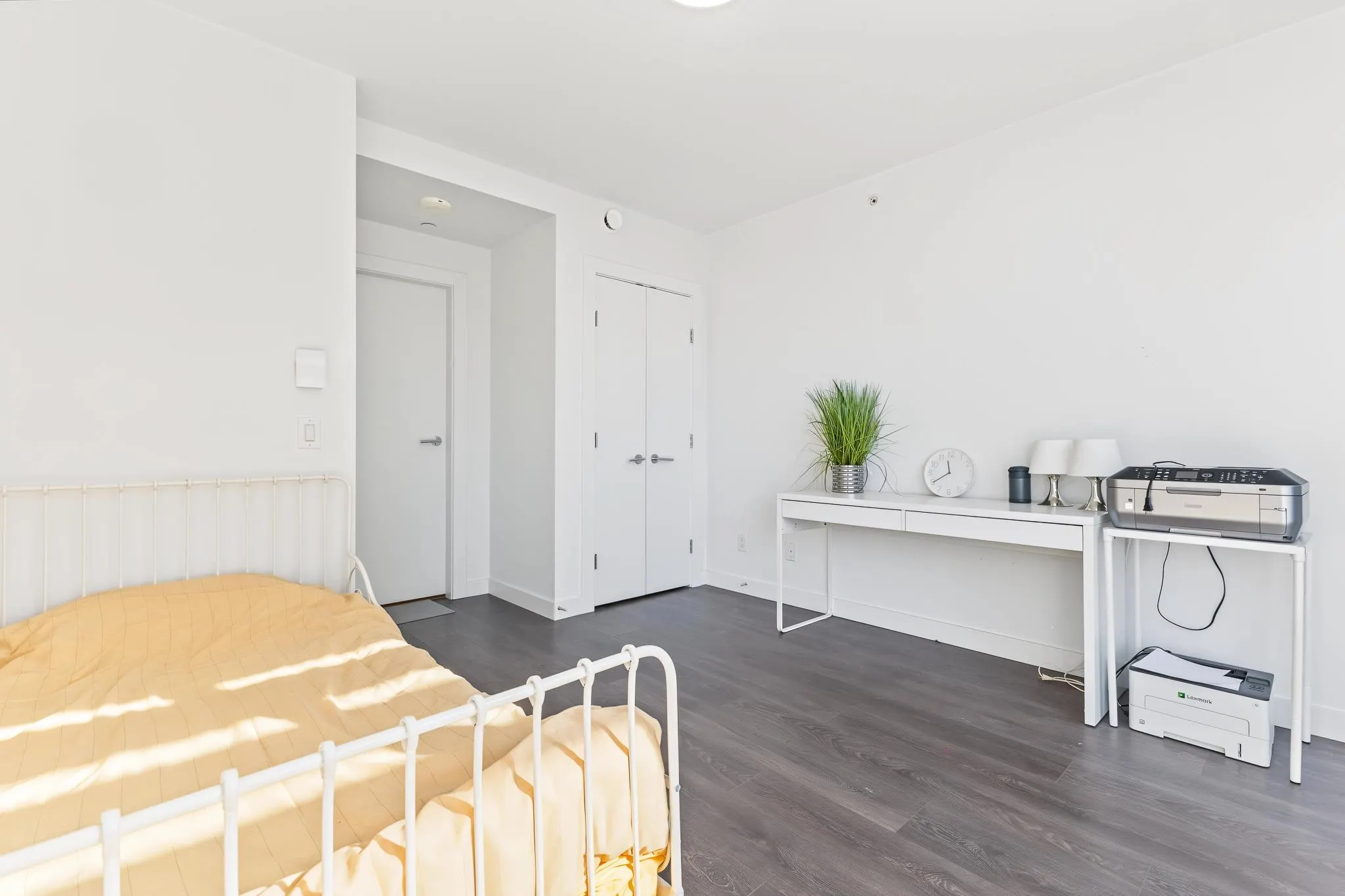 652 Whiting Way #101