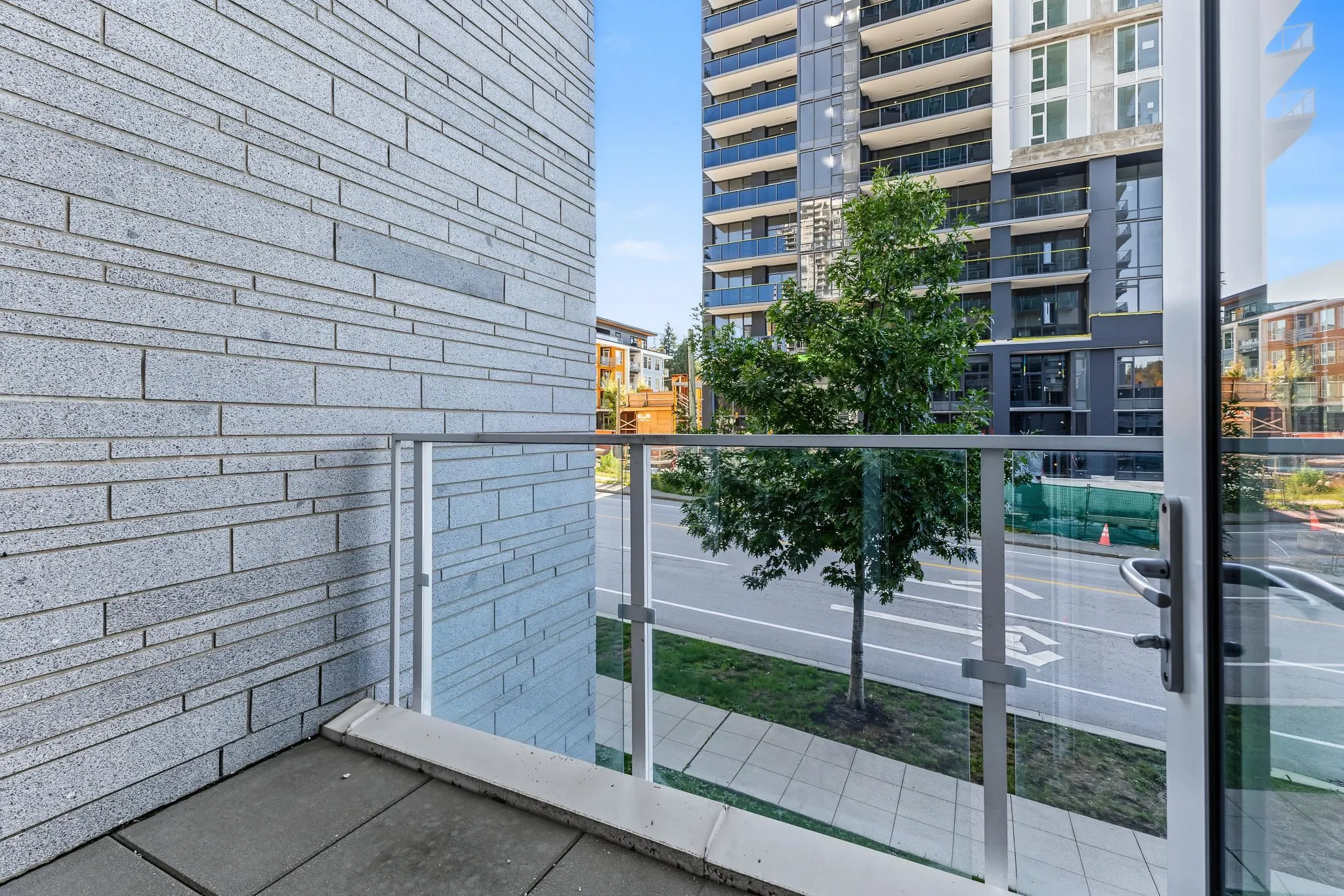 652 Whiting Way #101