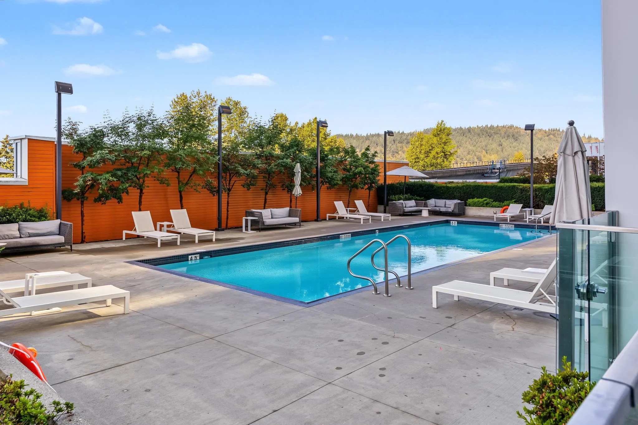 652 Whiting Way #101