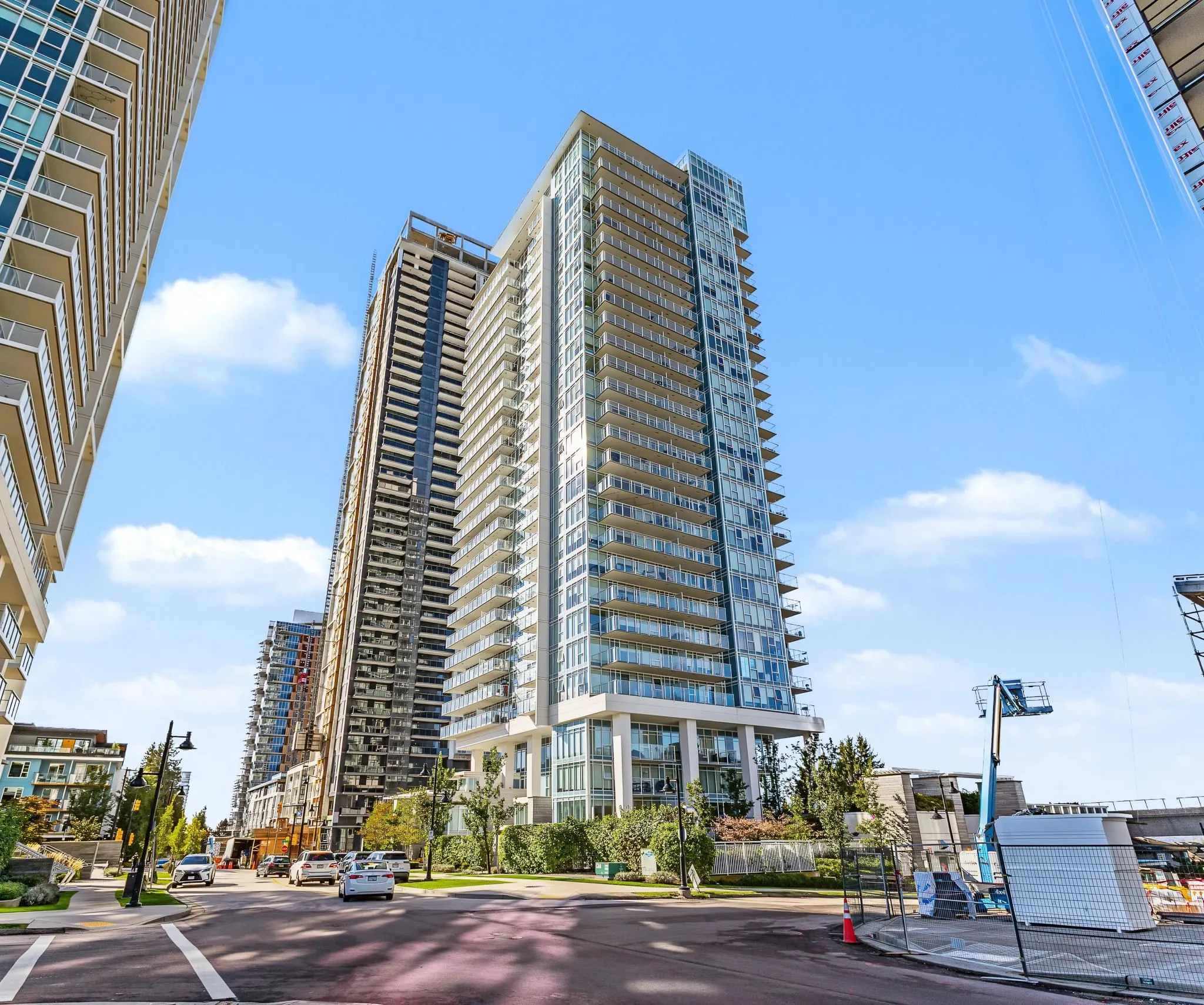 652 Whiting Way #101