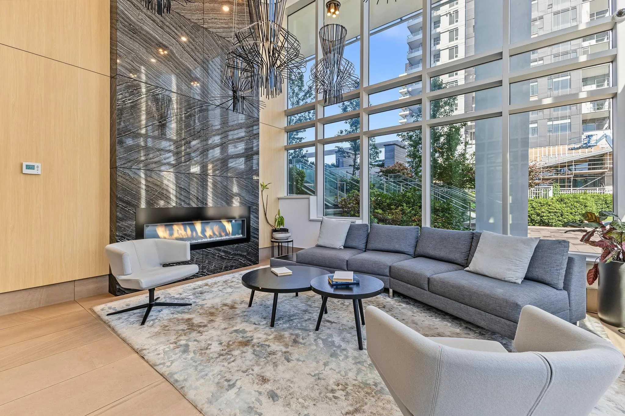 652 Whiting Way #101