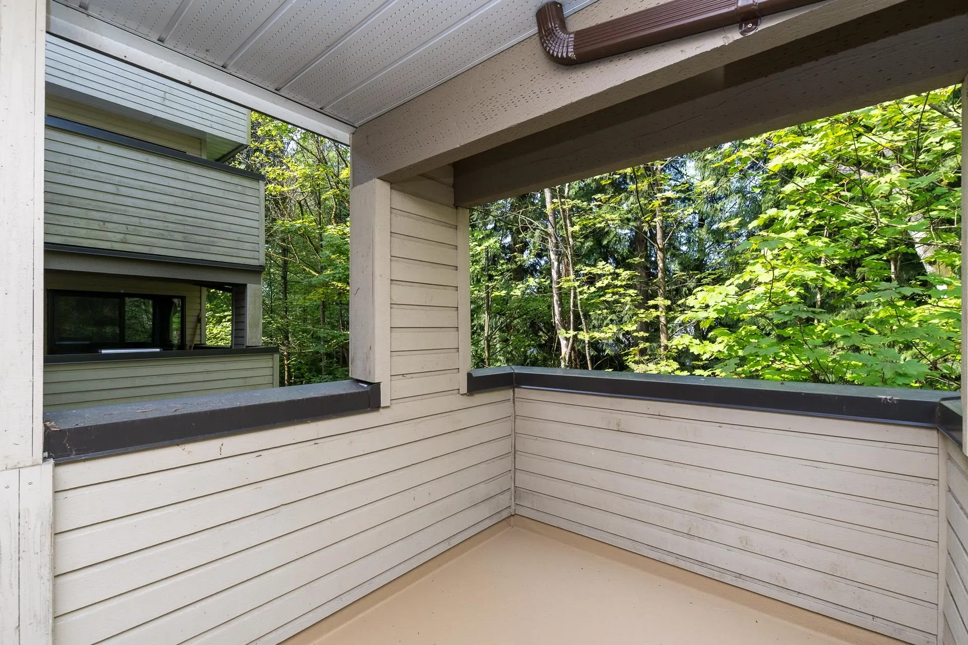 3275 Mountain Highway #212