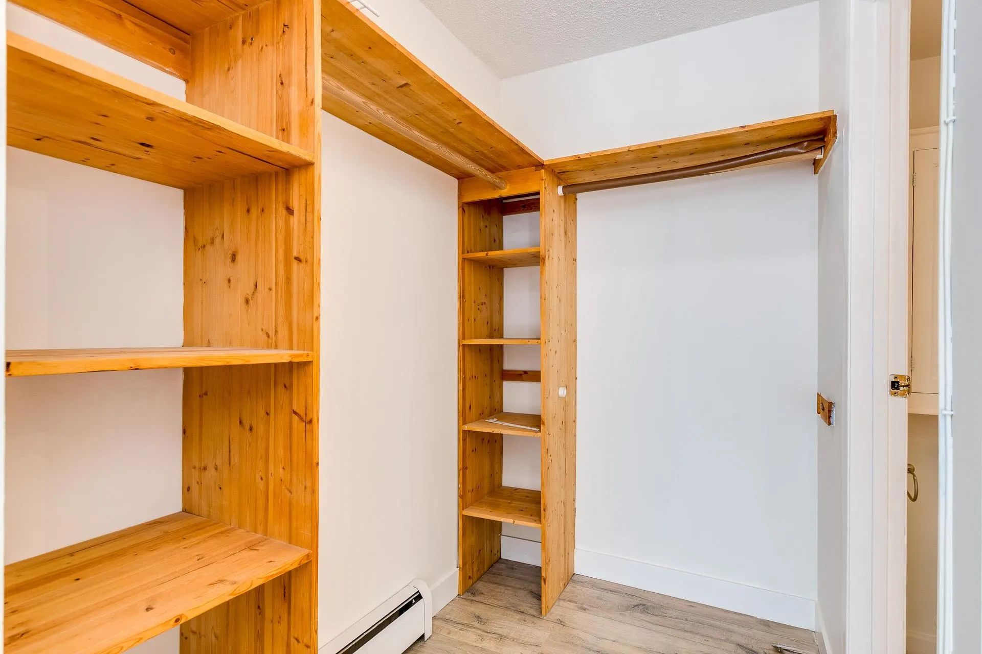 3275 Mountain Highway #212