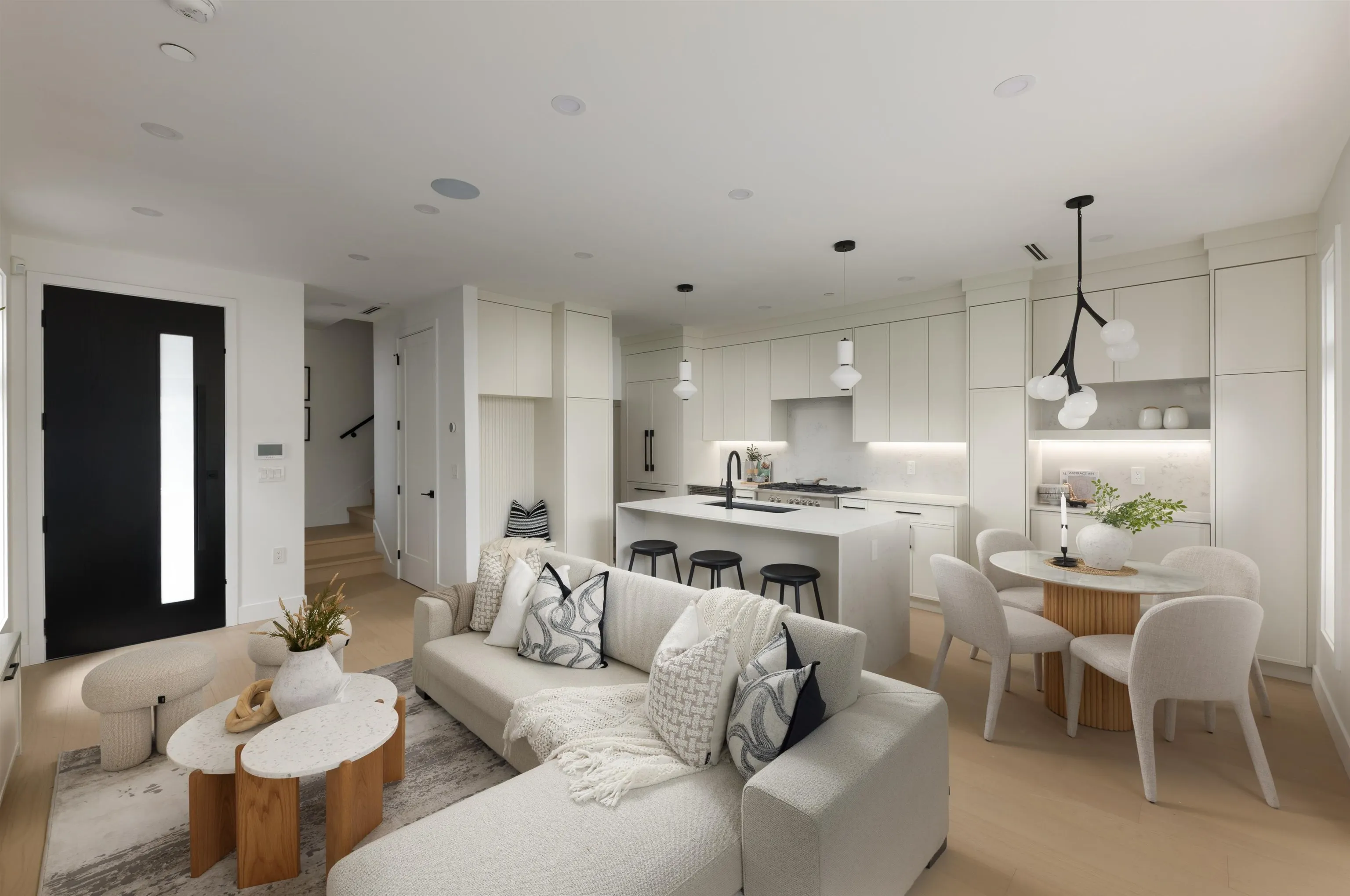 419 W 23rd Avenue #4