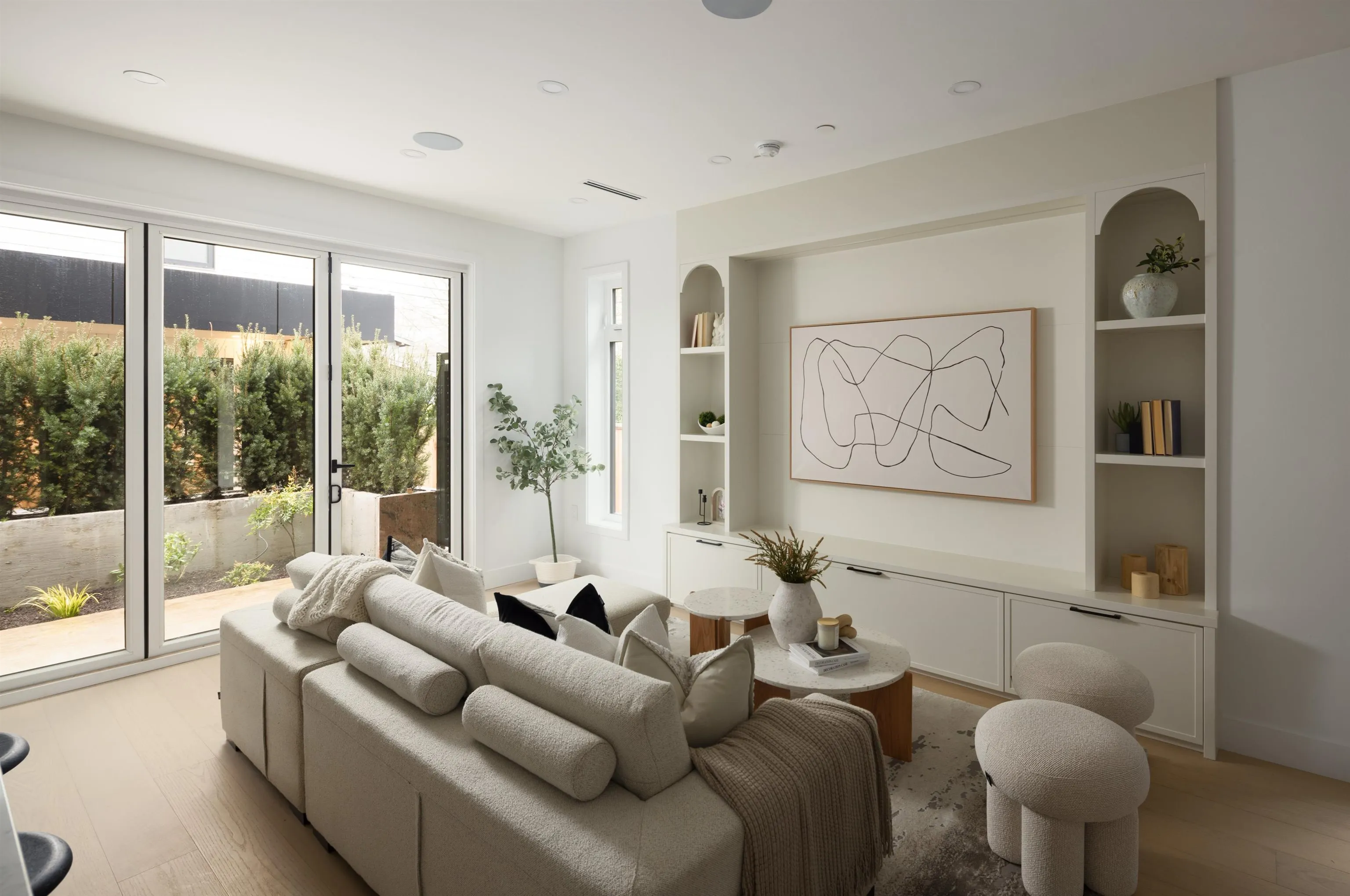 419 W 23rd Avenue #4