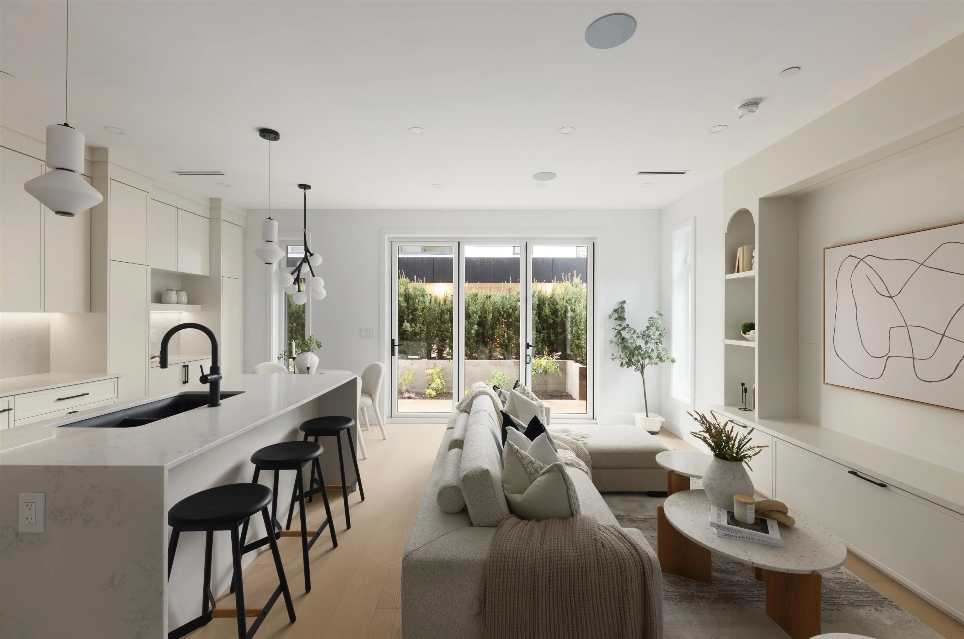 419 W 23rd Avenue #4