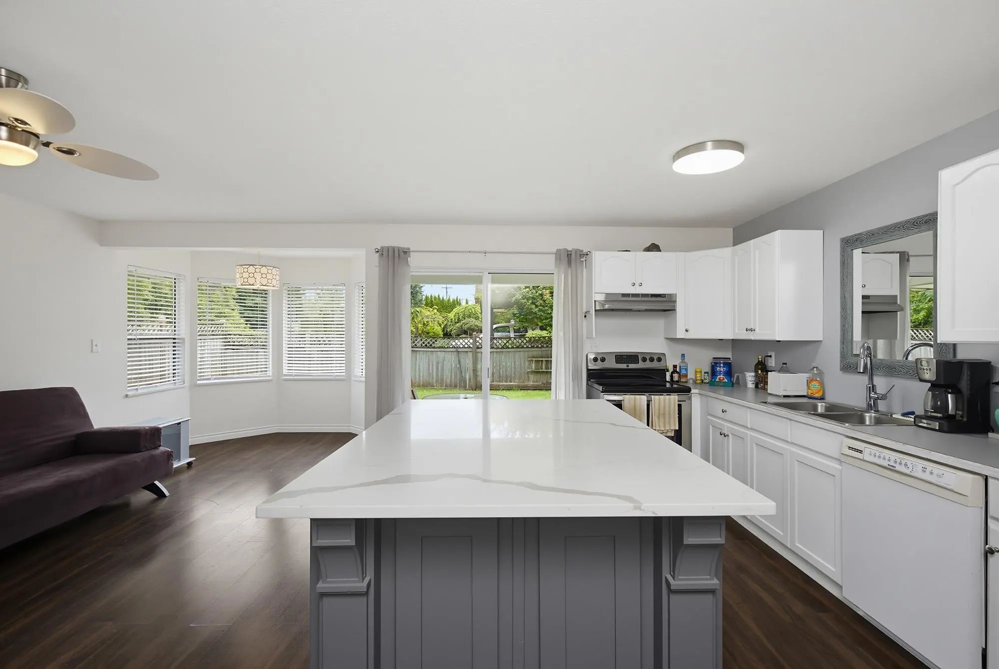 8219 Fujino Street