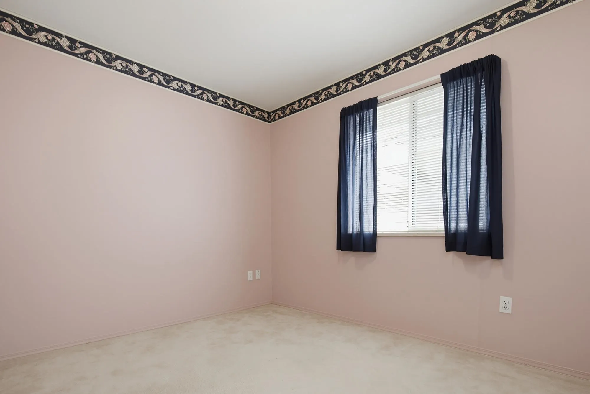 8219 Fujino Street