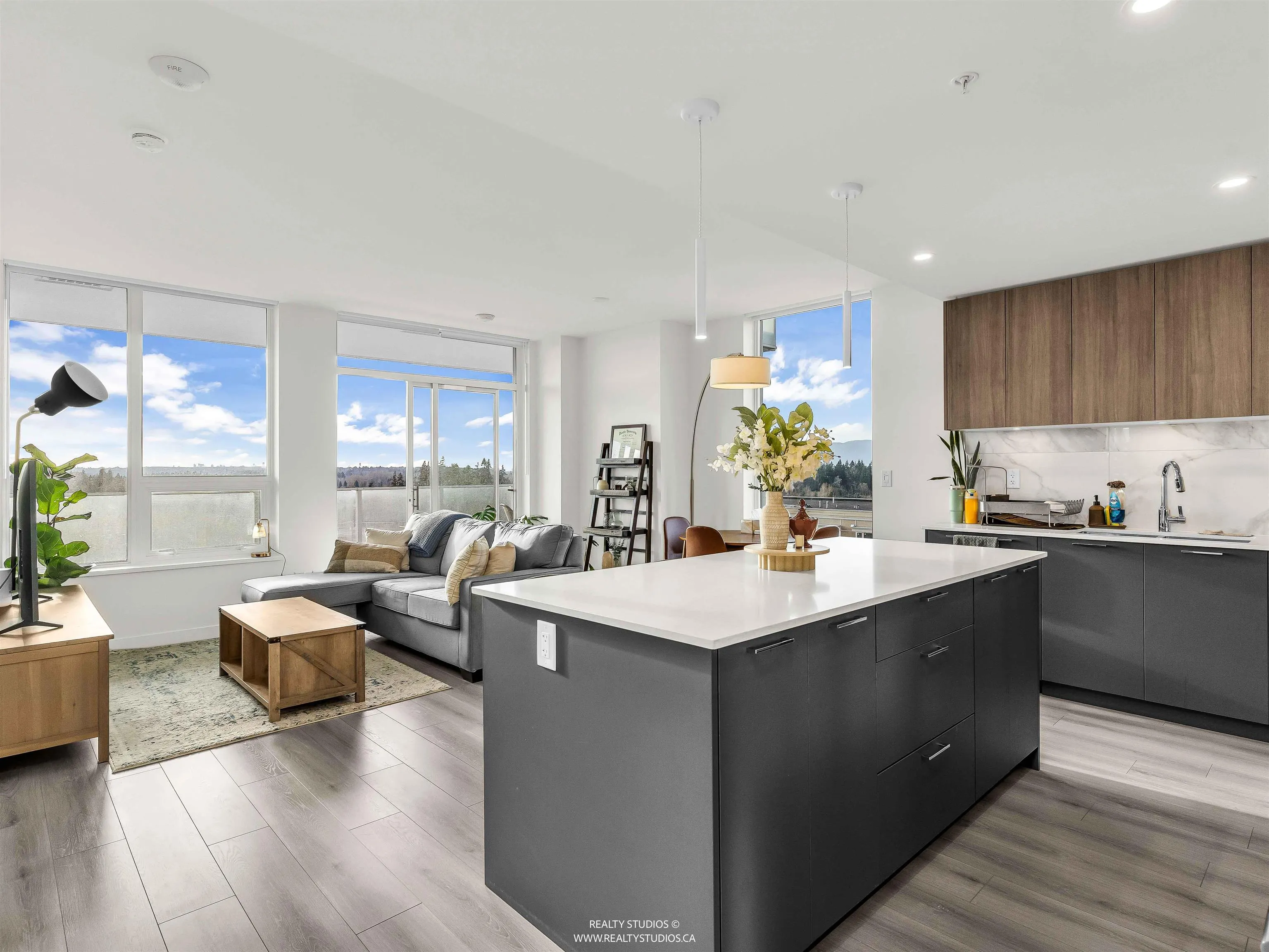 8551 201 Street #608