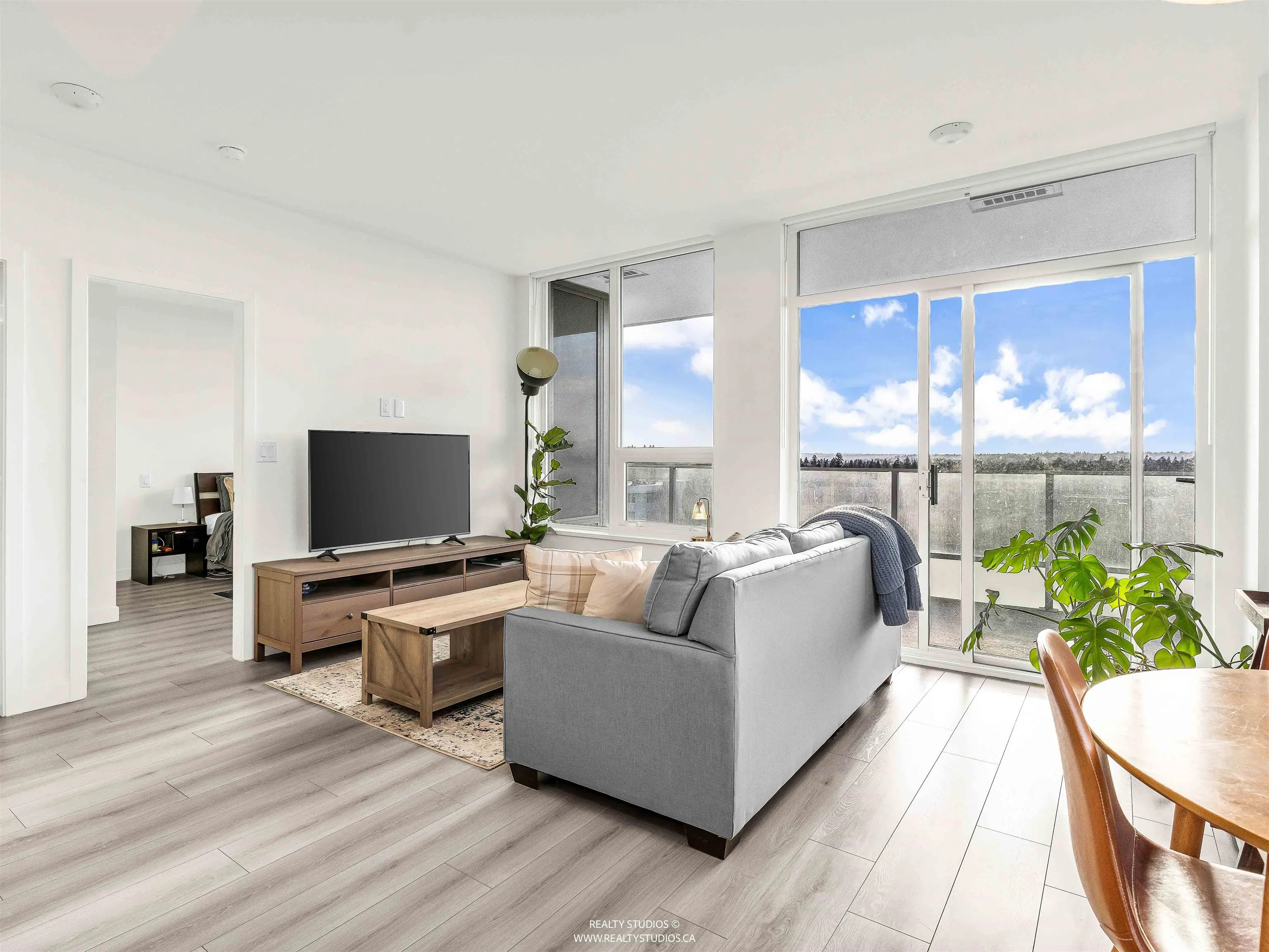 8551 201 Street #608