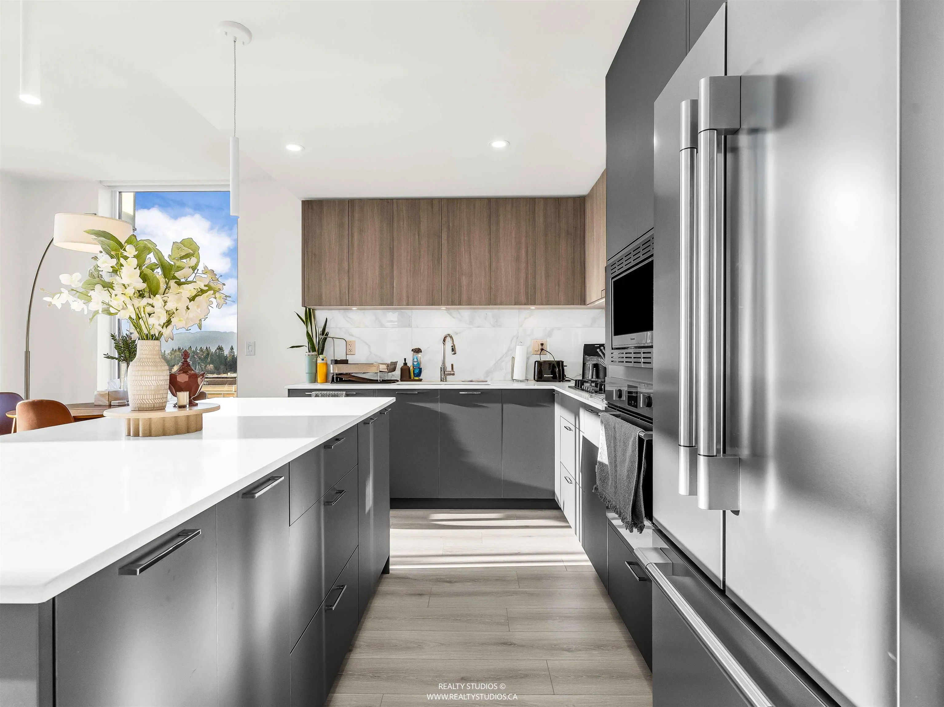 8551 201 Street #608