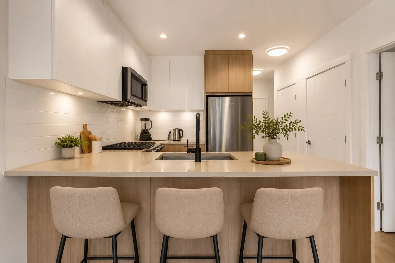 707 Como Lake Avenue #212