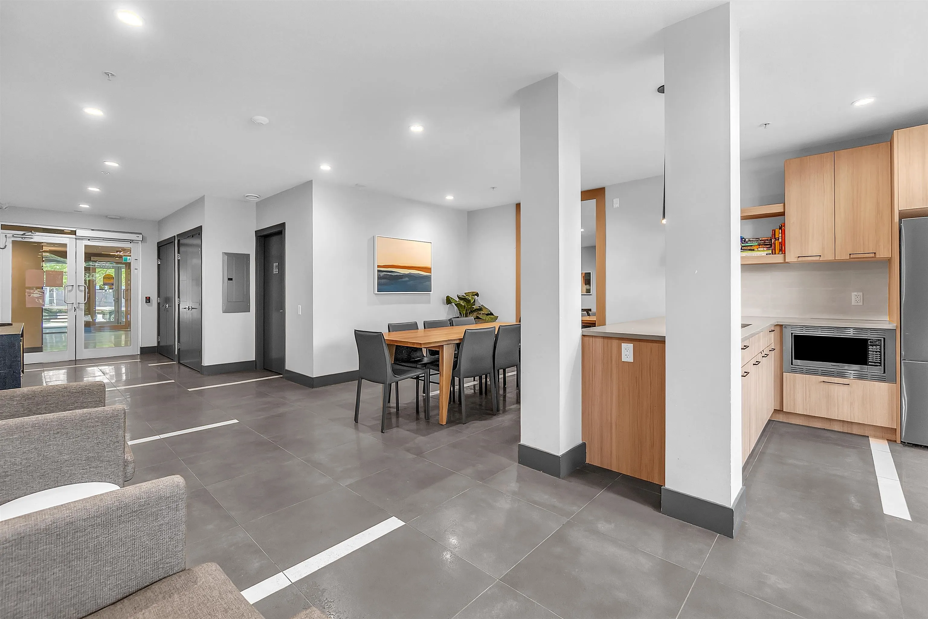 707 Como Lake Avenue #212