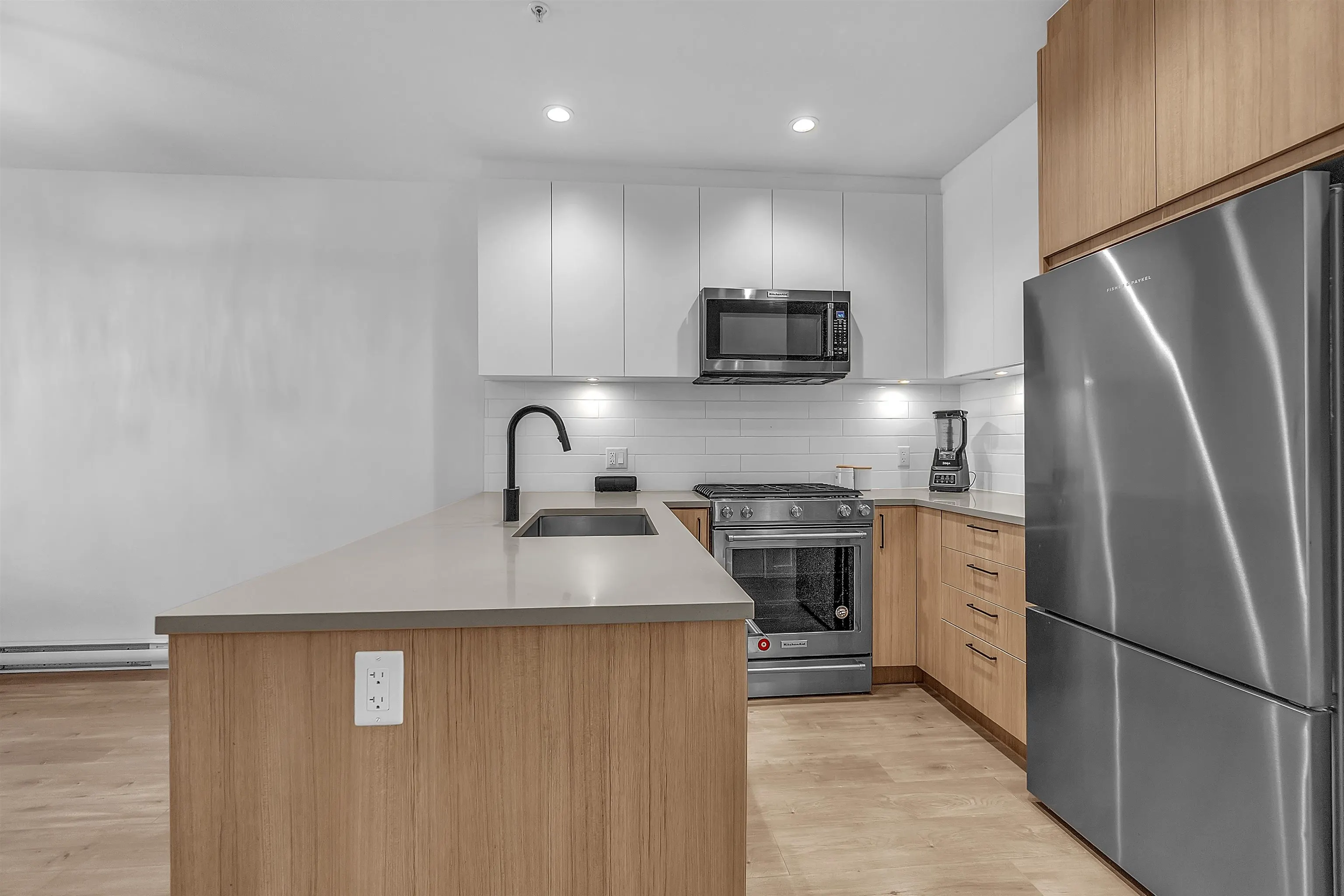 707 Como Lake Avenue #212