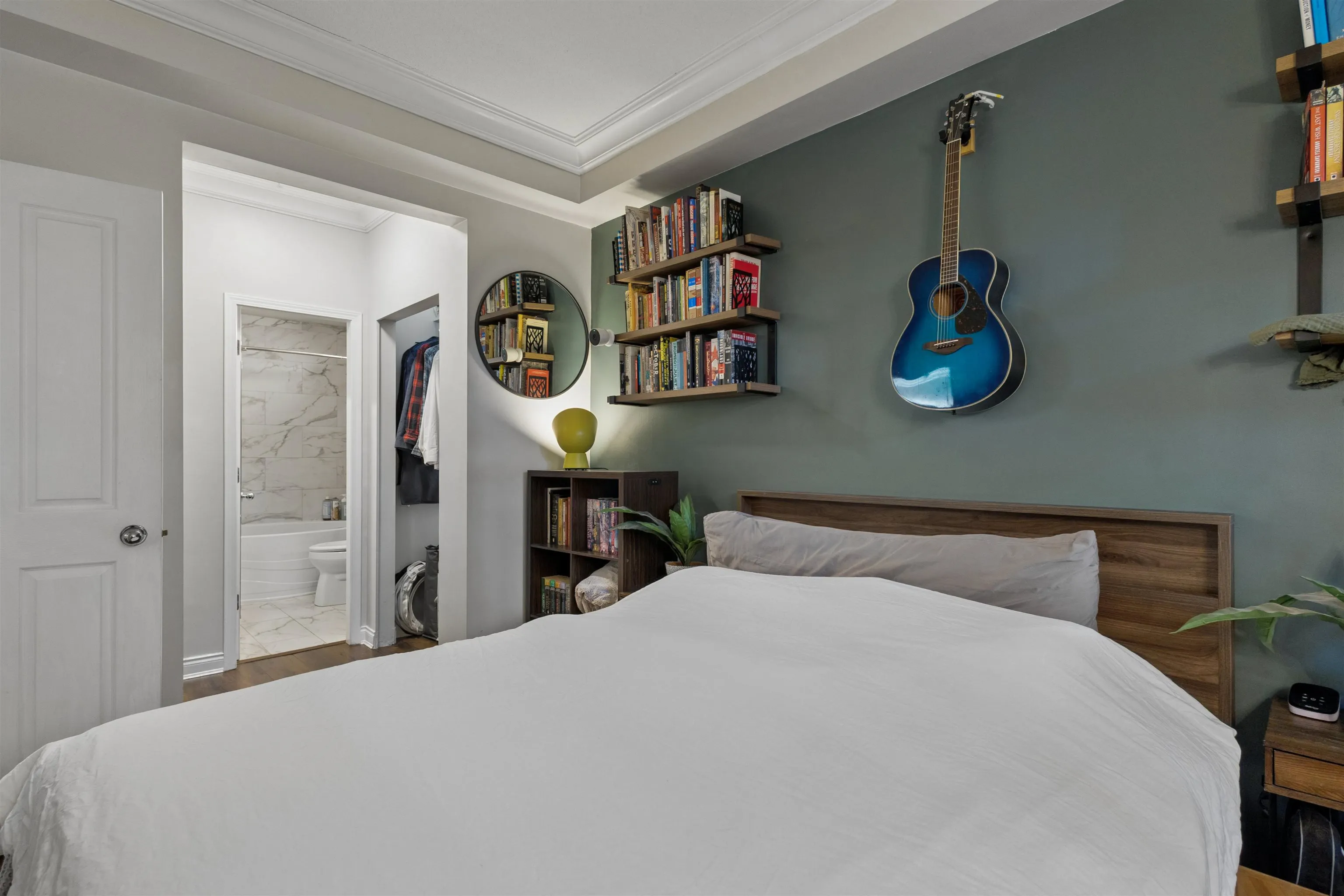 1675 W 10th Avenue #101