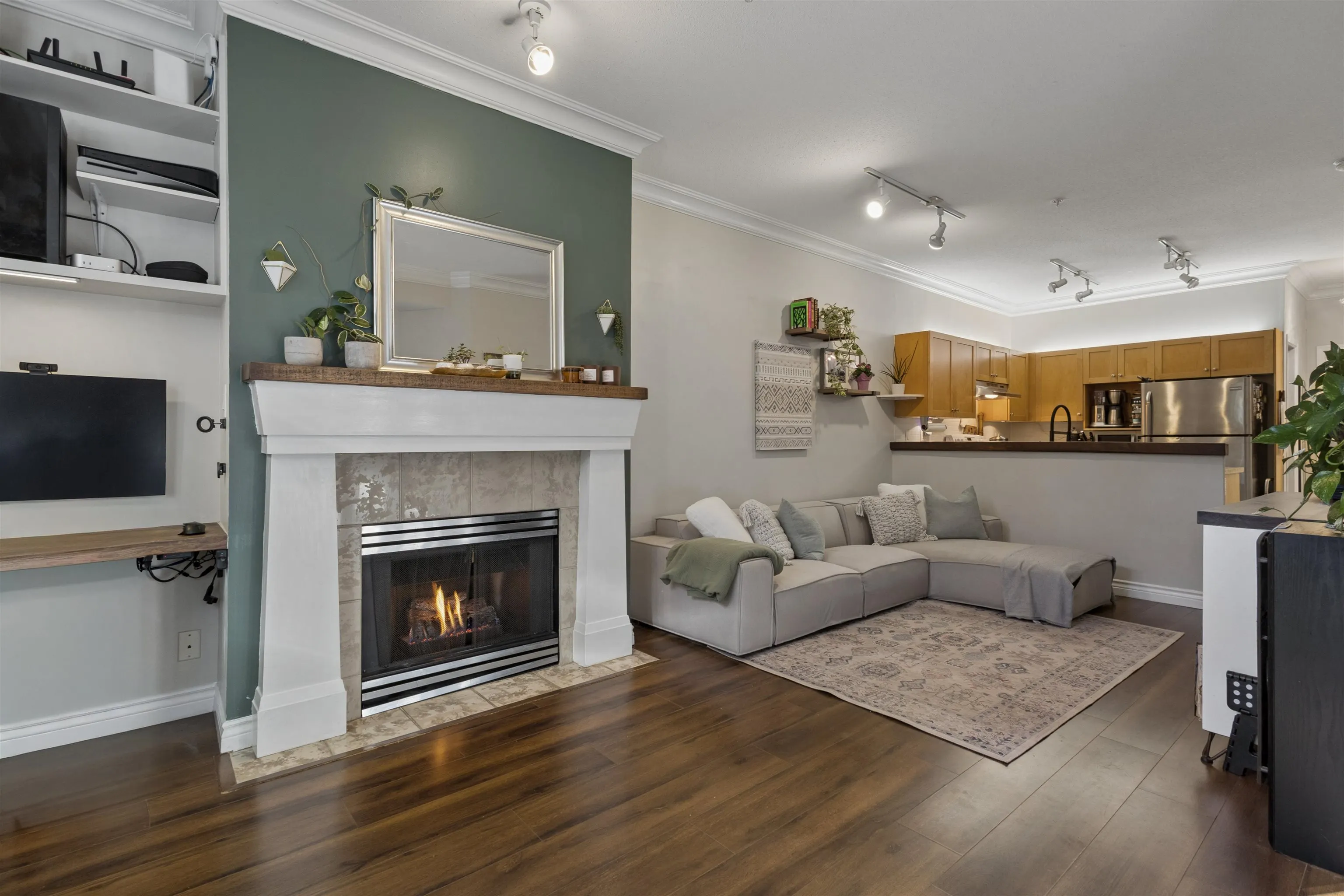 1675 W 10th Avenue #101