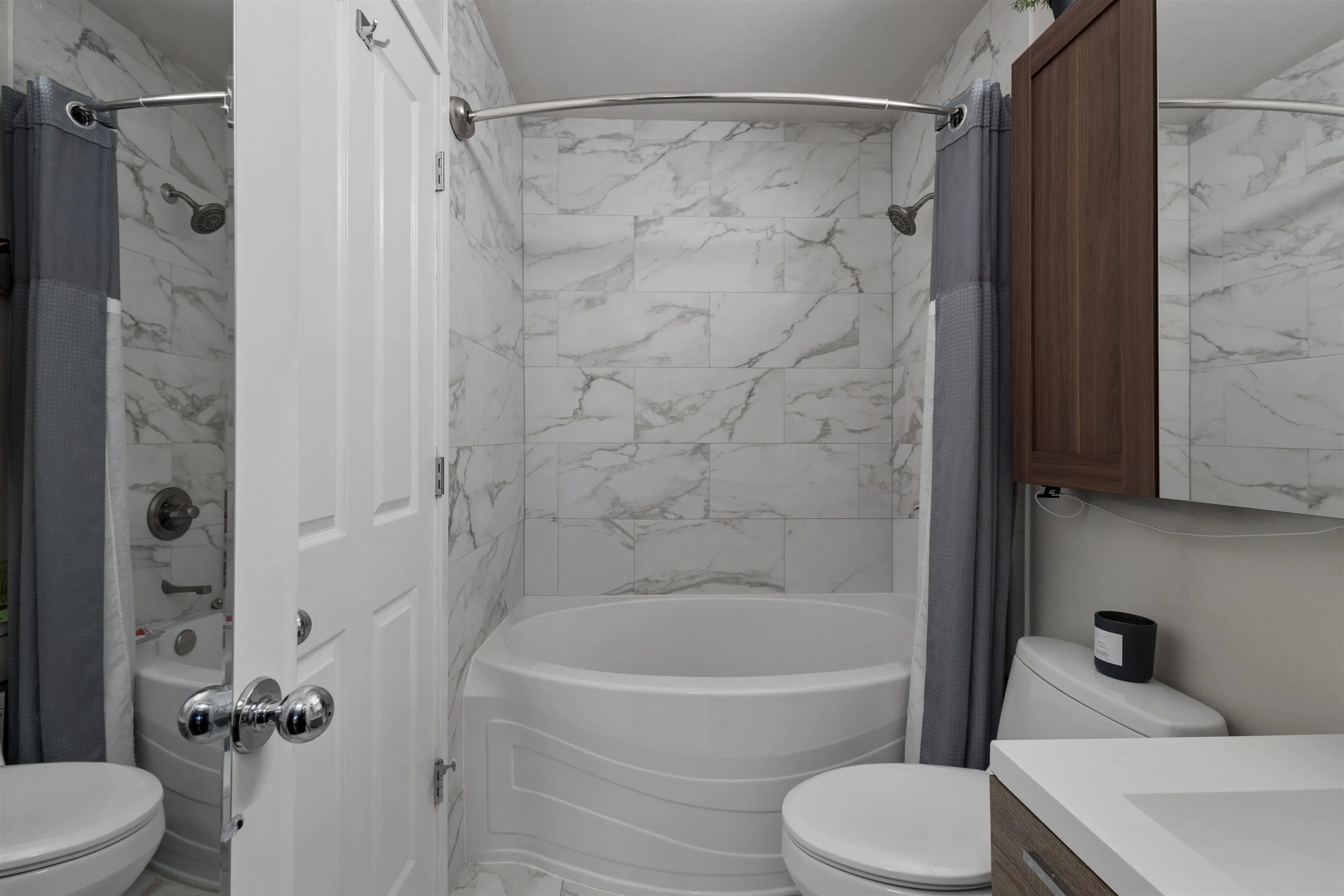1675 W 10th Avenue #101