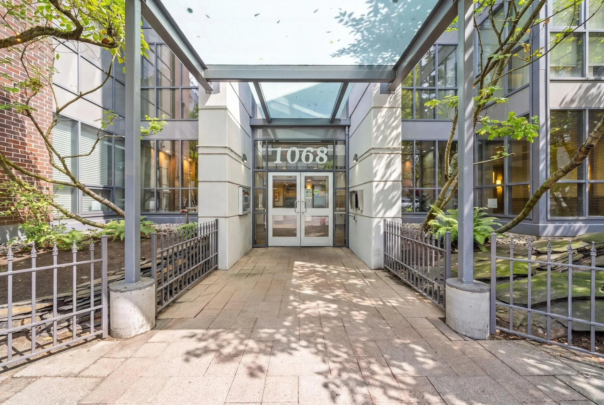 1068 Hornby Street #1805