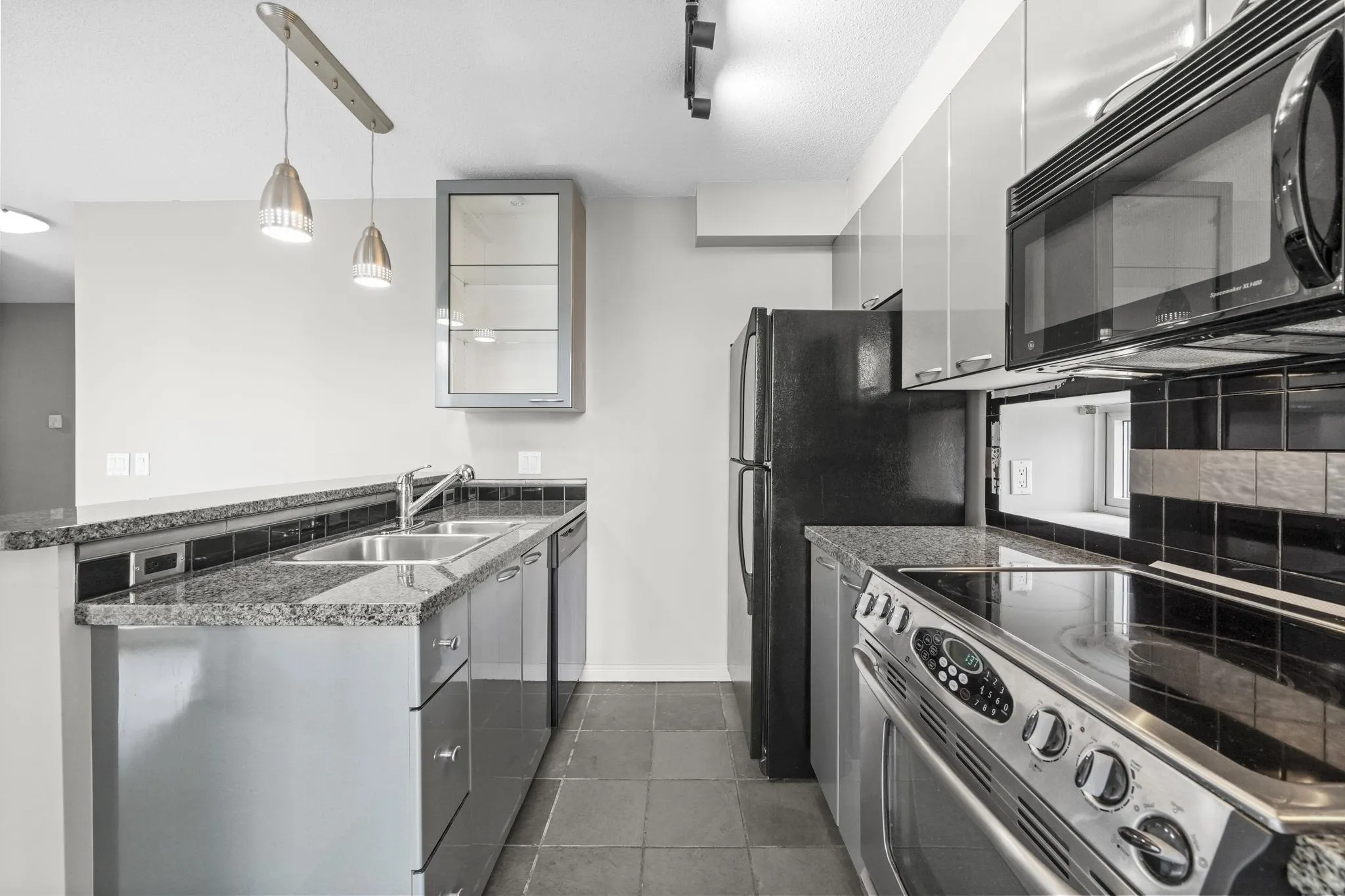 1068 Hornby Street #1805