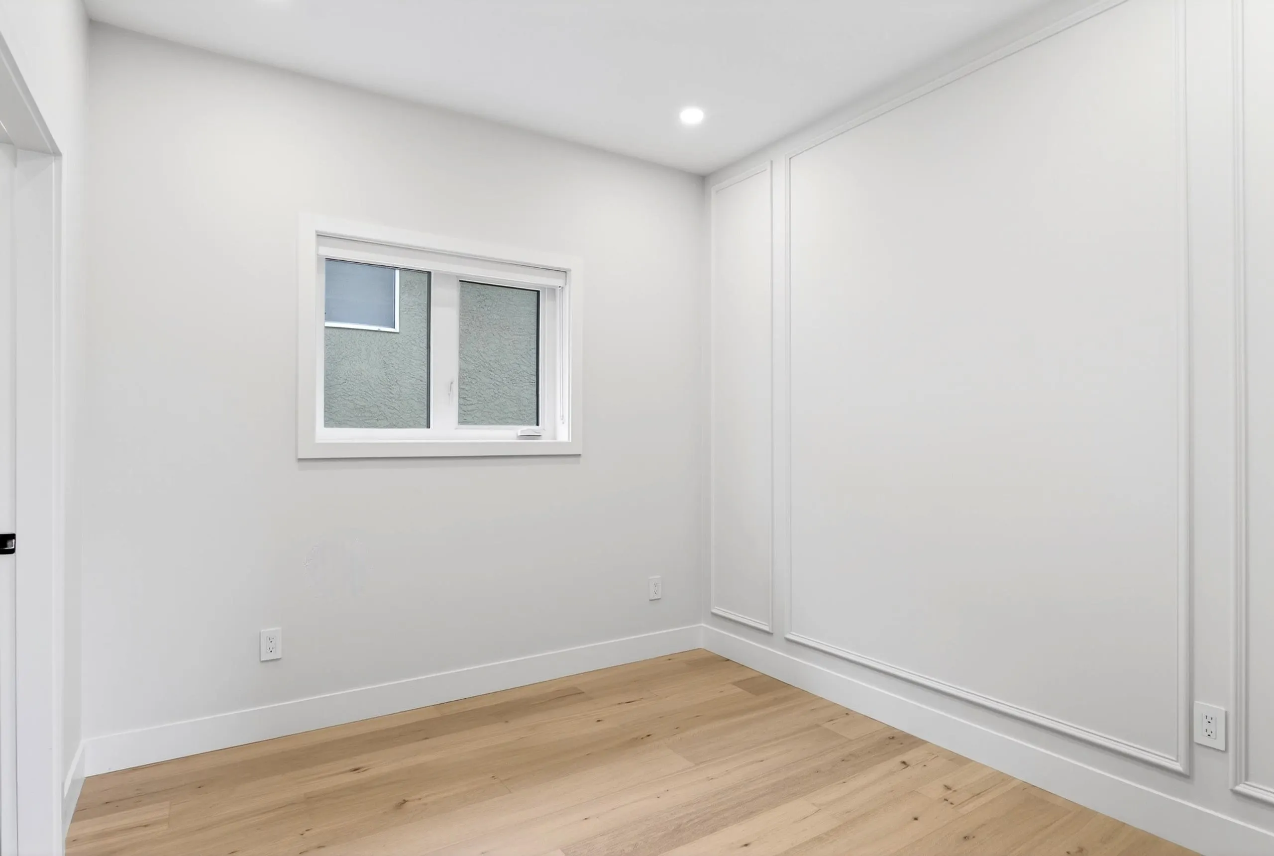 2741 E 7th Avenue #2