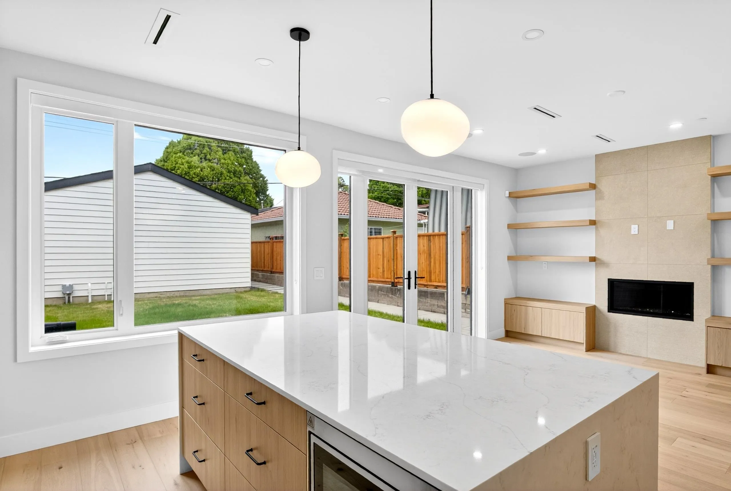 2741 E 7th Avenue #2