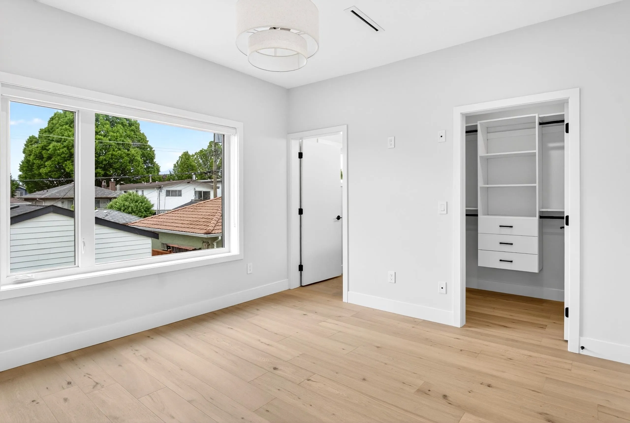 2741 E 7th Avenue #2