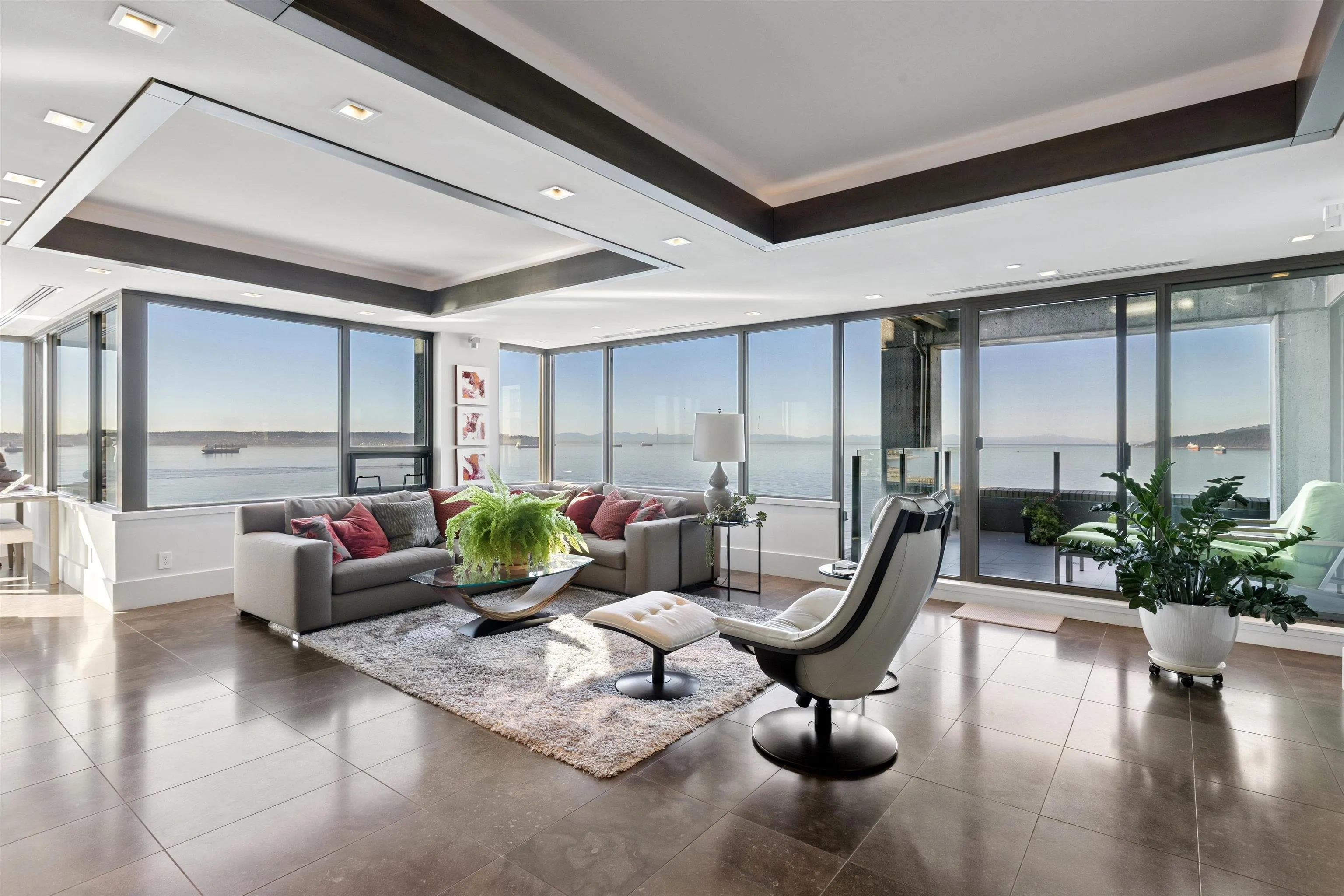 2250 Bellevue Avenue #9