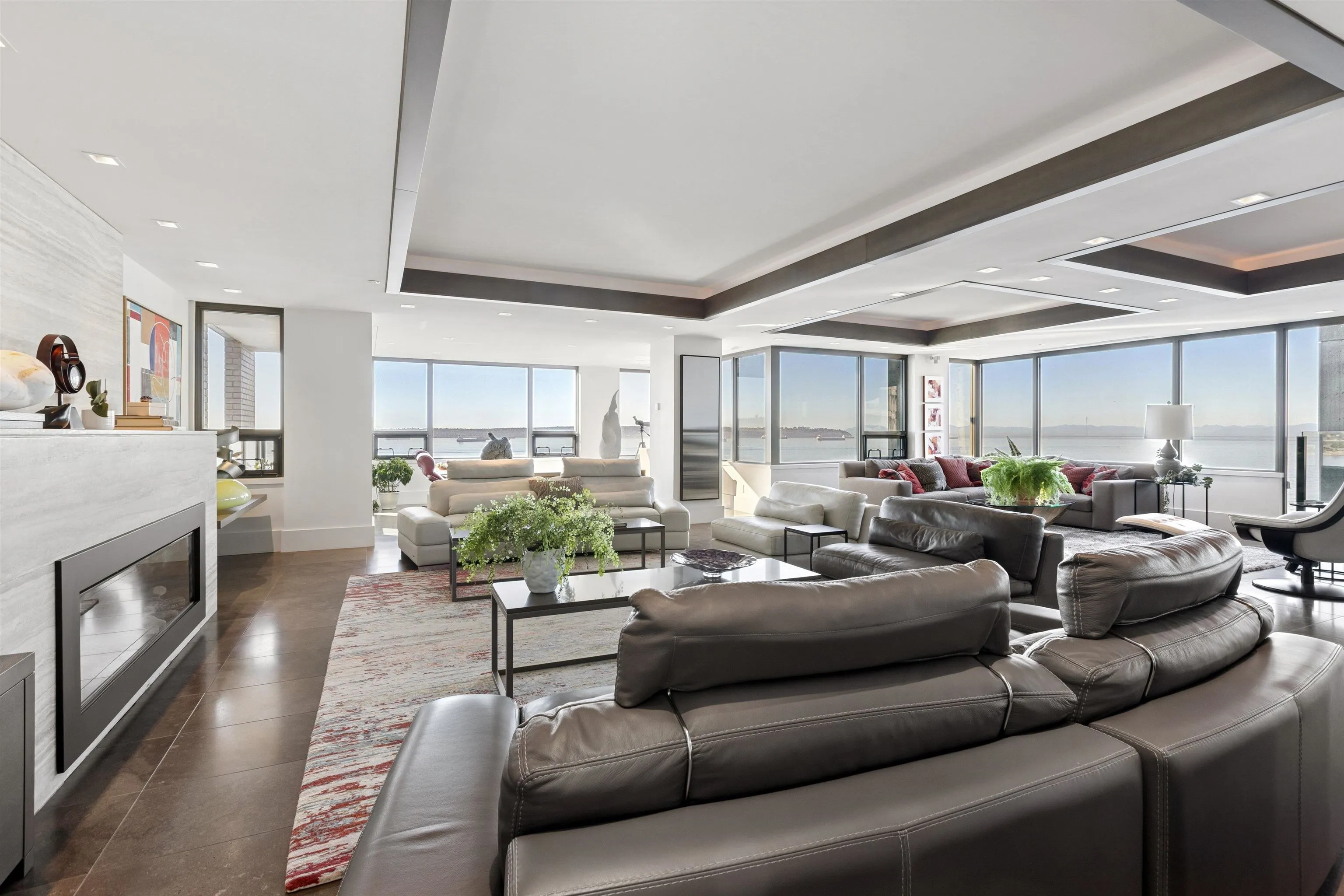 2250 Bellevue Avenue #9