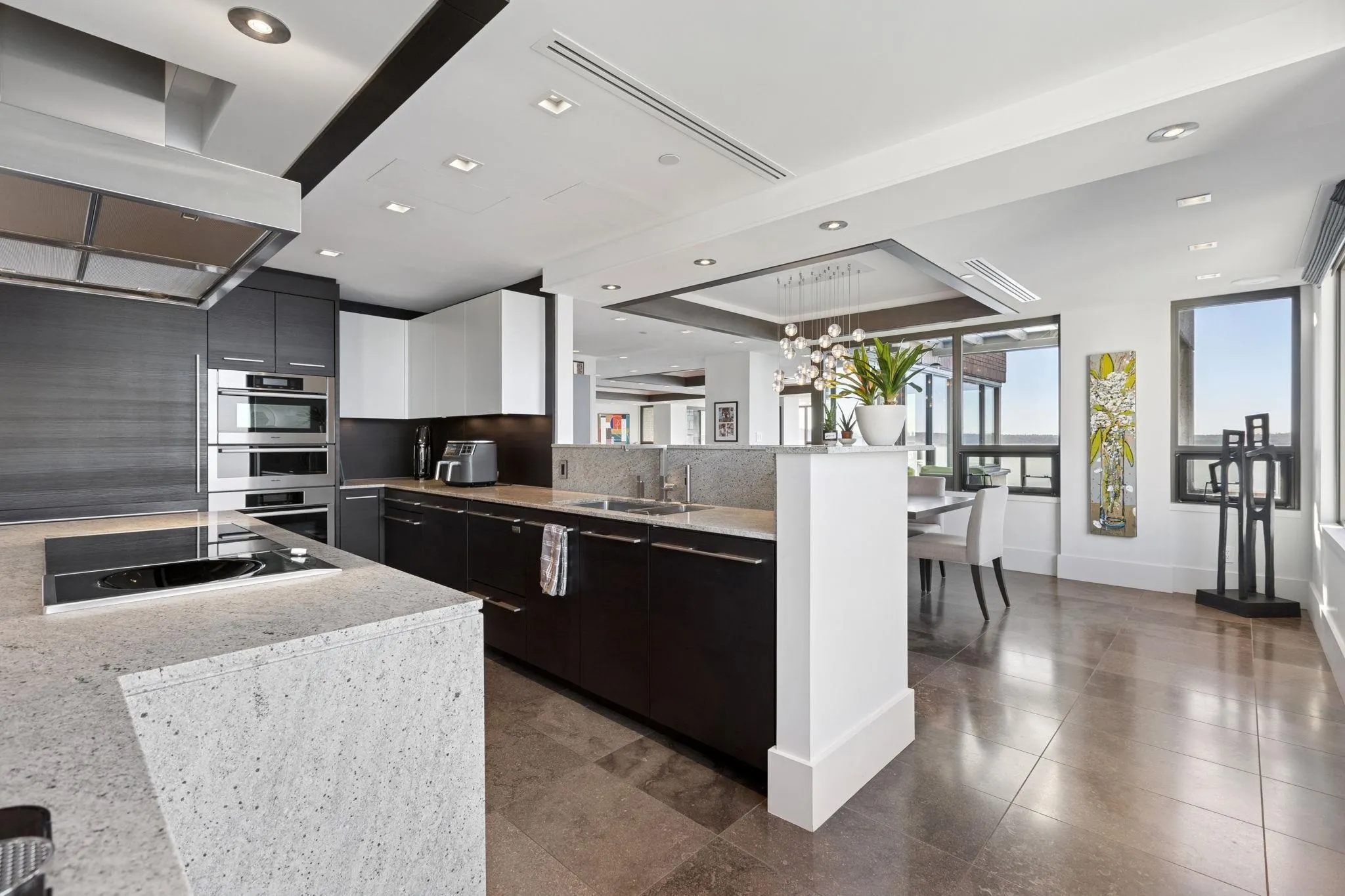 2250 Bellevue Avenue #9