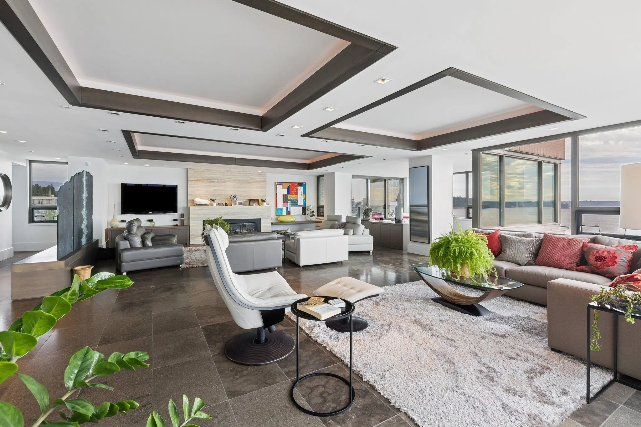 2250 Bellevue Avenue #9